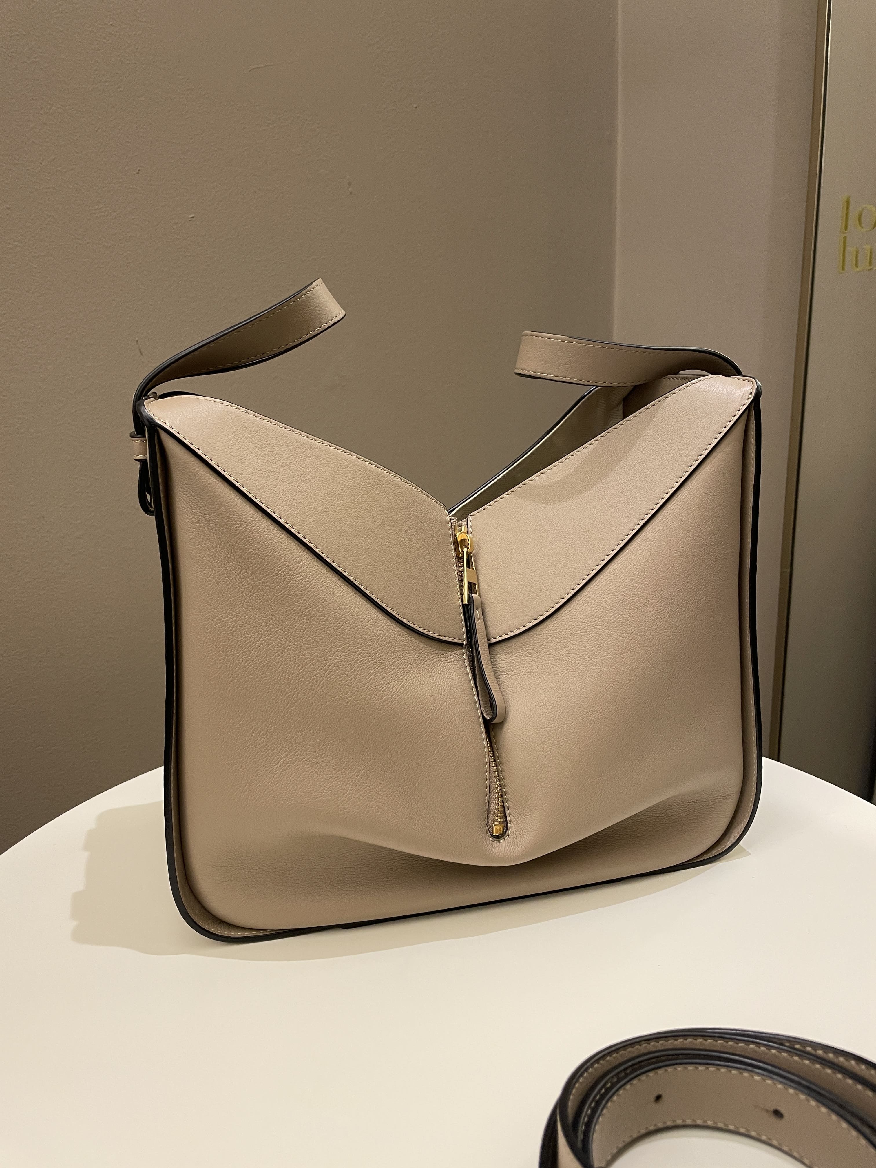 Loewe Hammock Bag Sand Taupe Light Grainy Leather