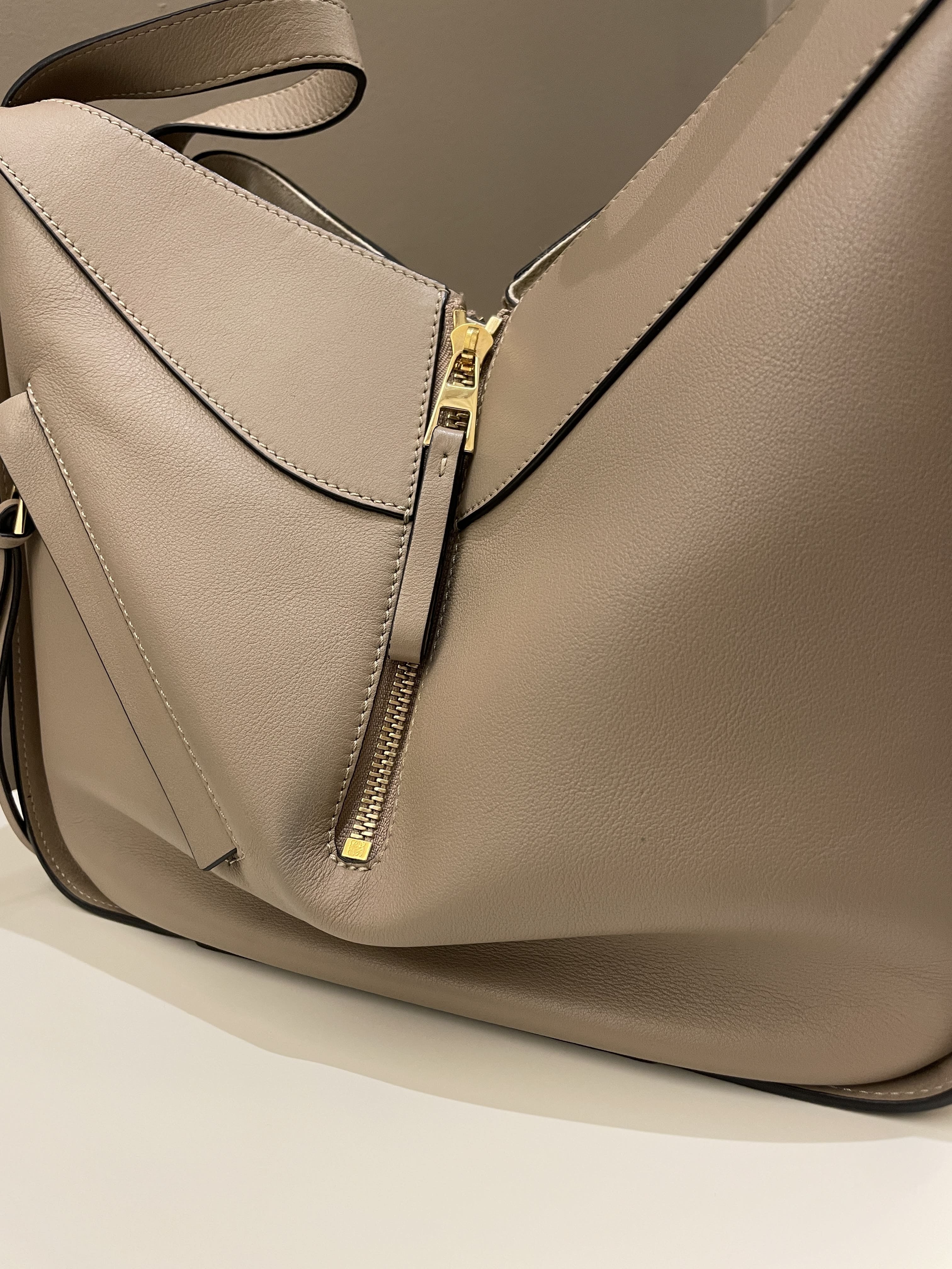 Loewe Hammock Bag Sand Taupe Light Grainy Leather