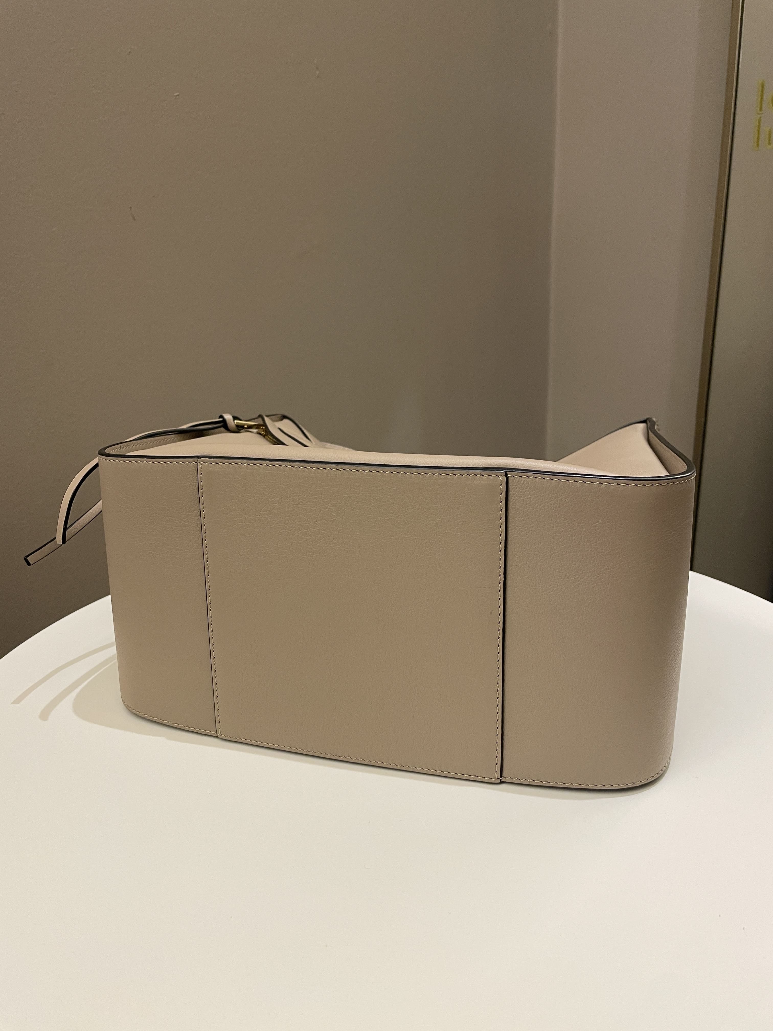 Loewe Hammock Bag Sand Taupe Light Grainy Leather