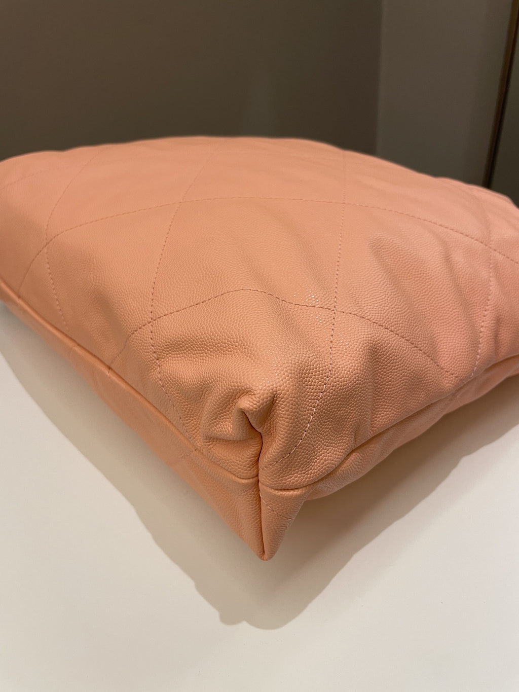 Chanel 22 Medium  Orange Claire Caviar