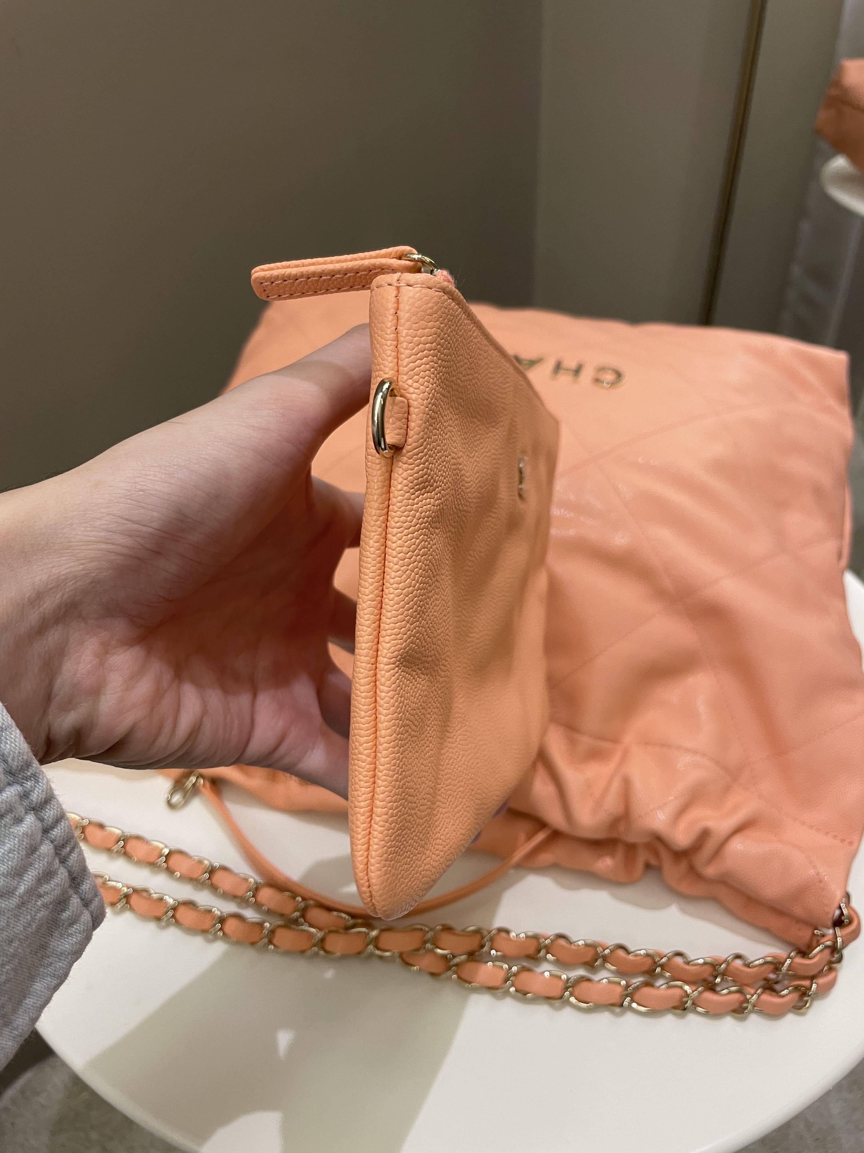 Chanel 22 Medium  Orange Claire Caviar
