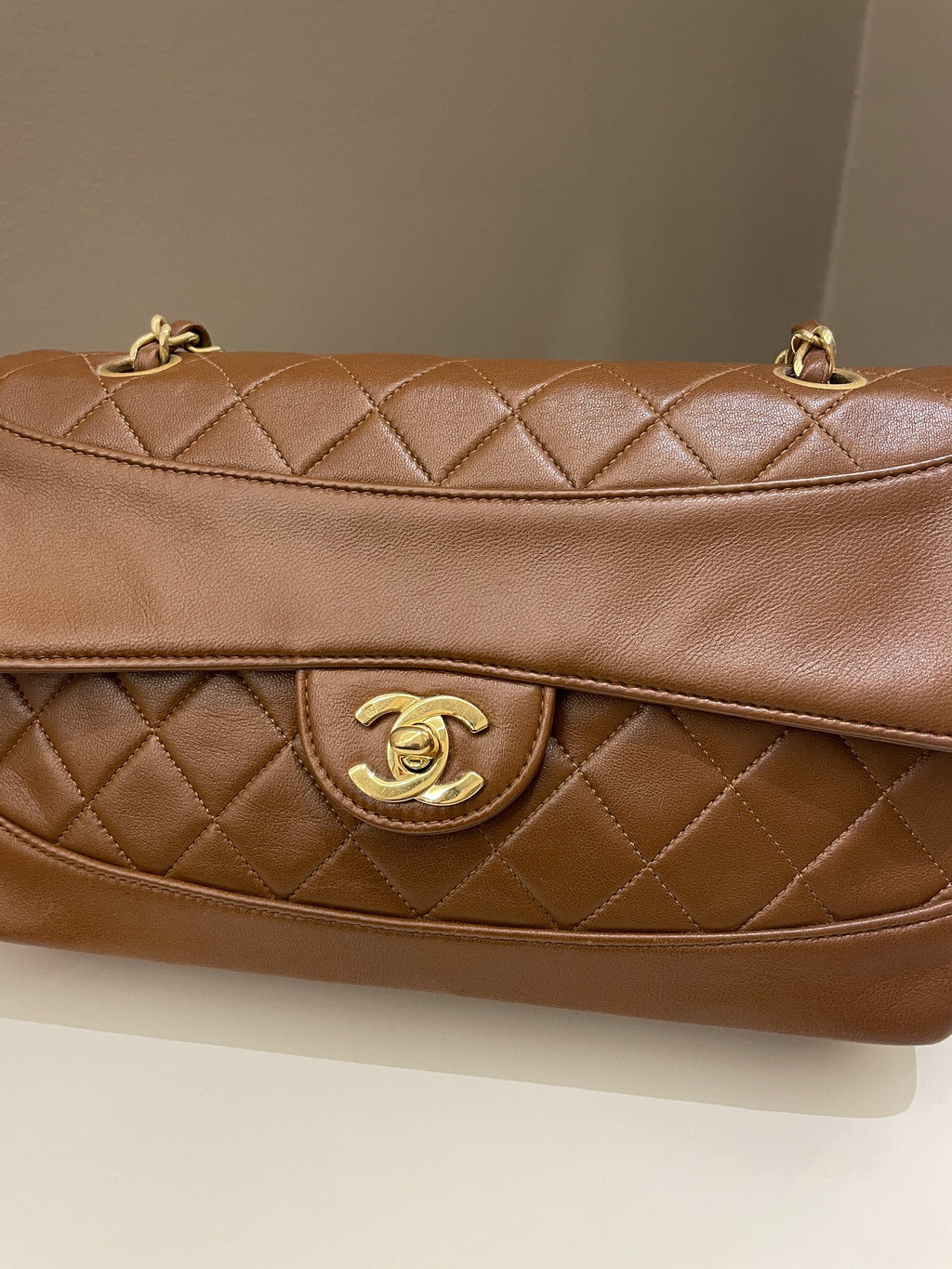 Chanel Vintage Quilted Cc Flap Bag Tan Brown Lambskin