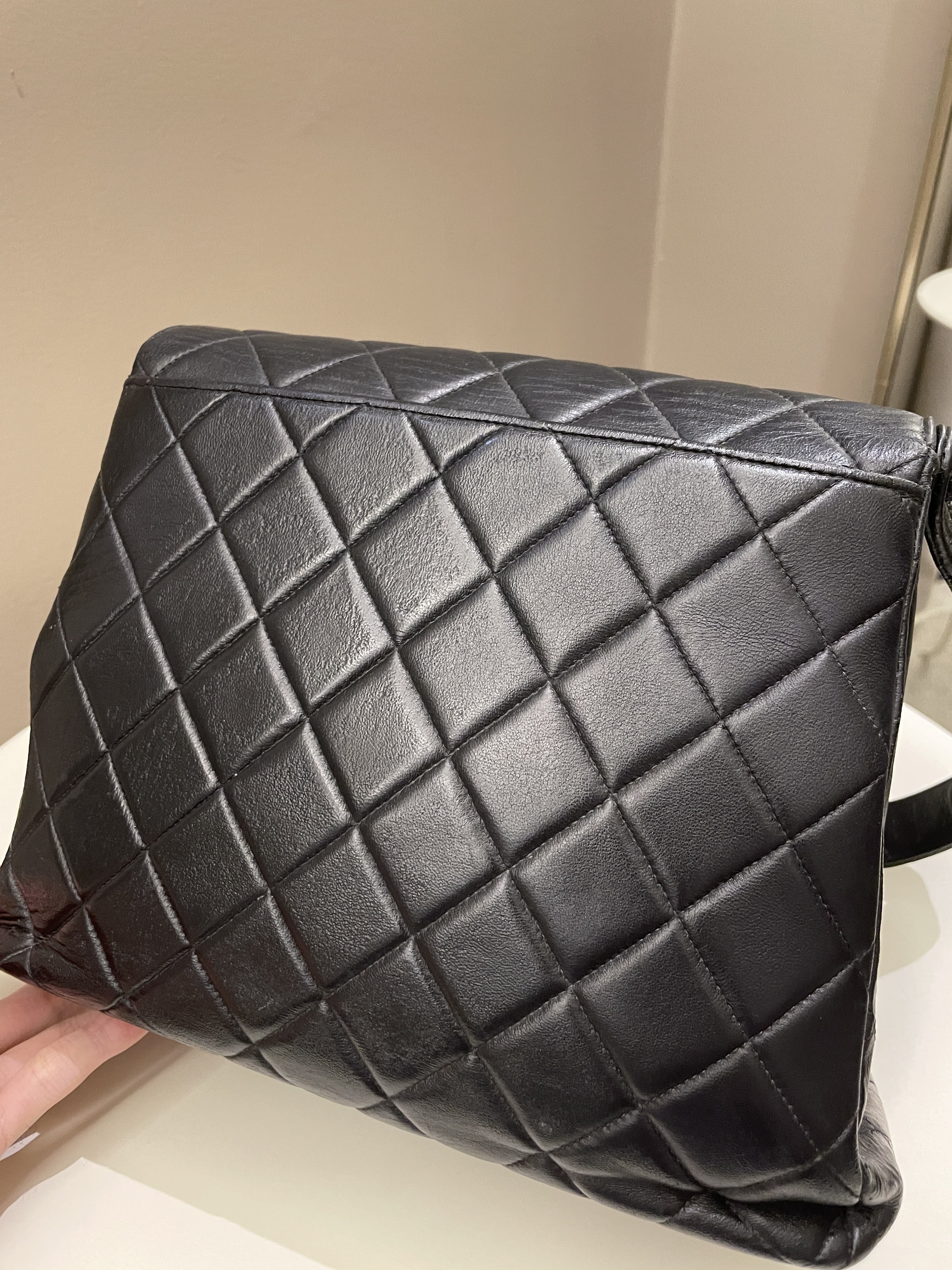 Chanel Vintage Shoulder Cc Flap Bag Black Lambskin