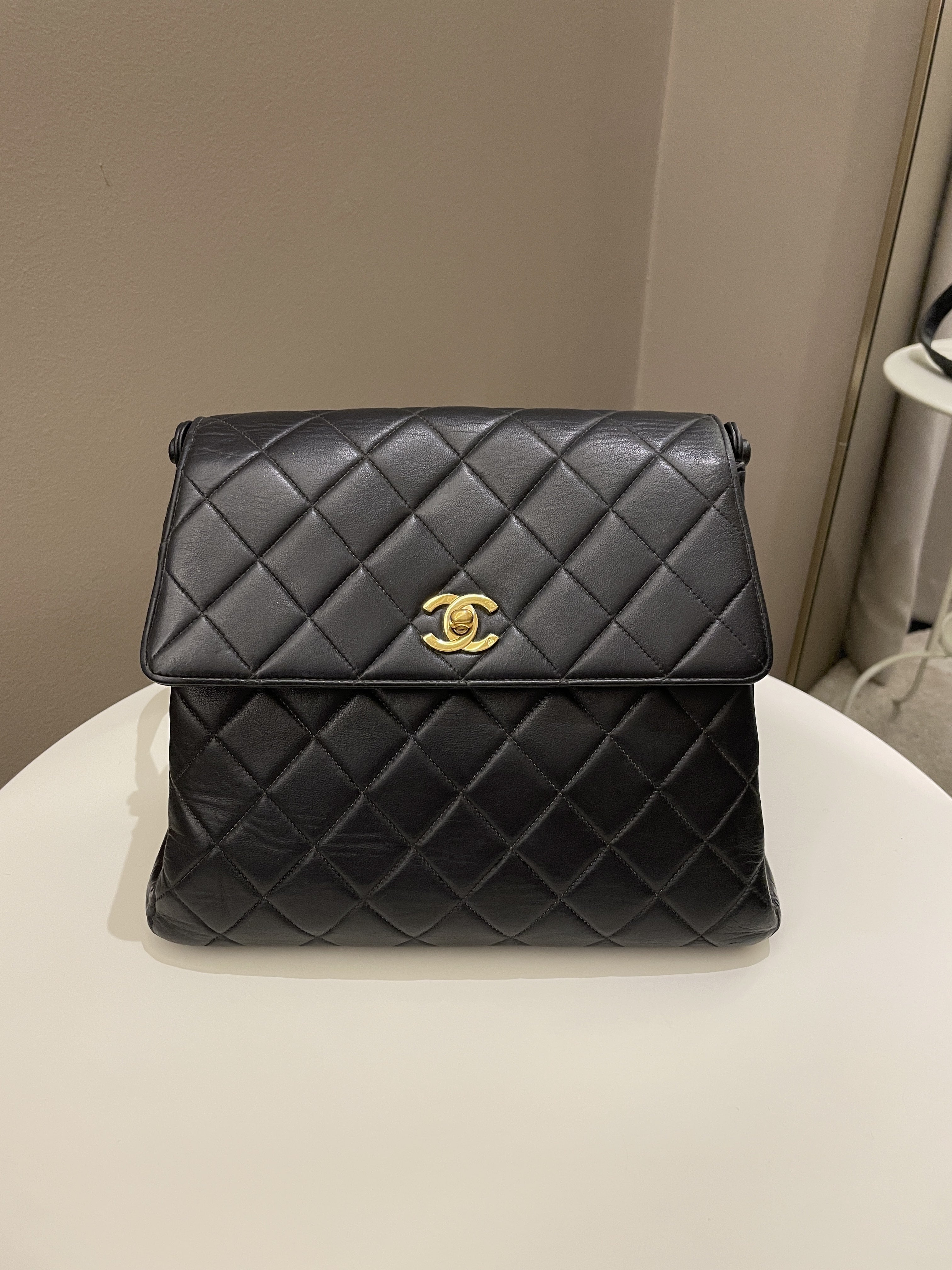 Chanel Vintage Shoulder Cc Flap Bag Black Lambskin