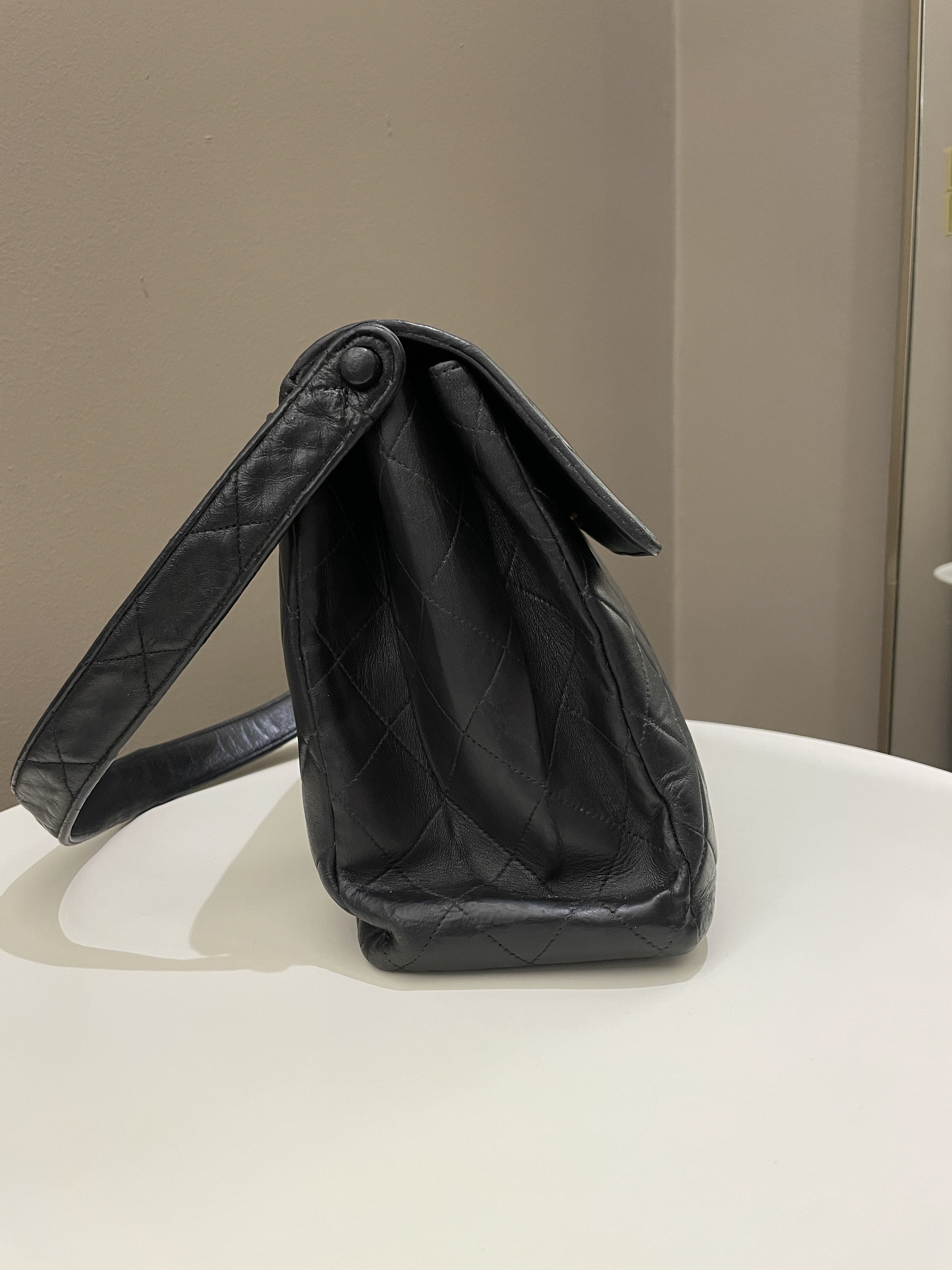 Chanel Vintage Shoulder Cc Flap Bag Black Lambskin