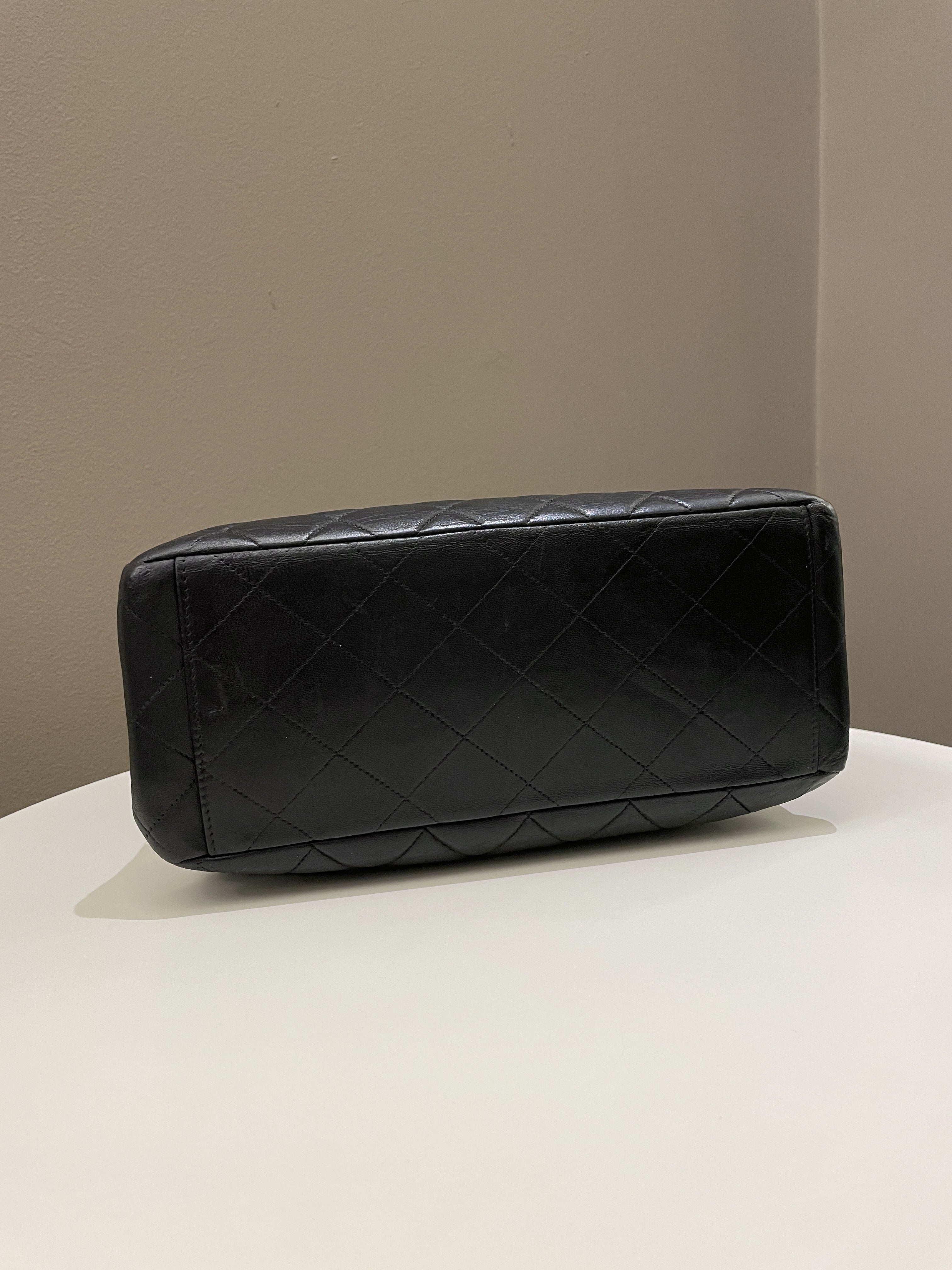 Chanel Vintage Shoulder Cc Flap Bag Black Lambskin