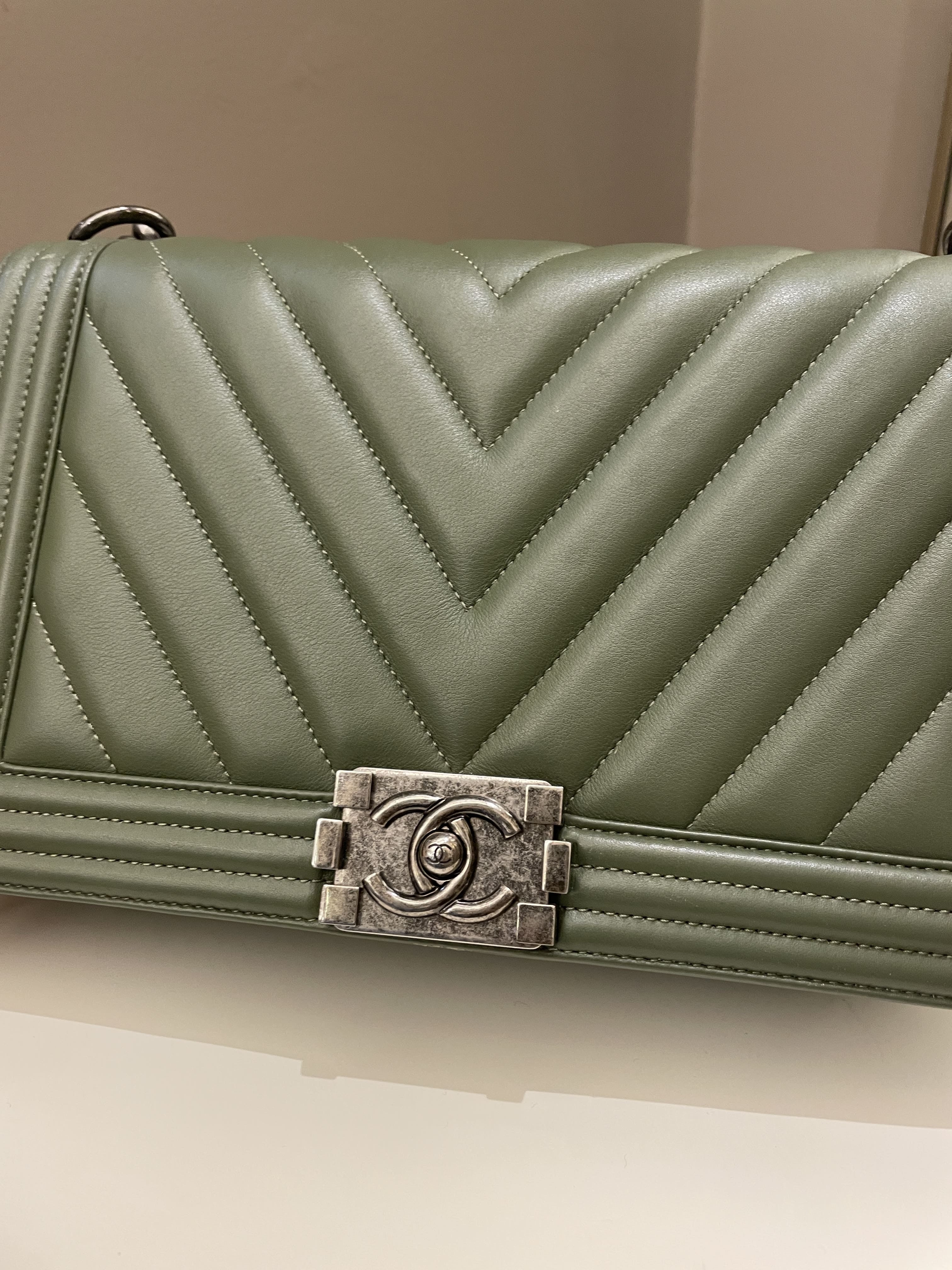 Chanel Chevron Boy New Medium Olive Green Calfskin