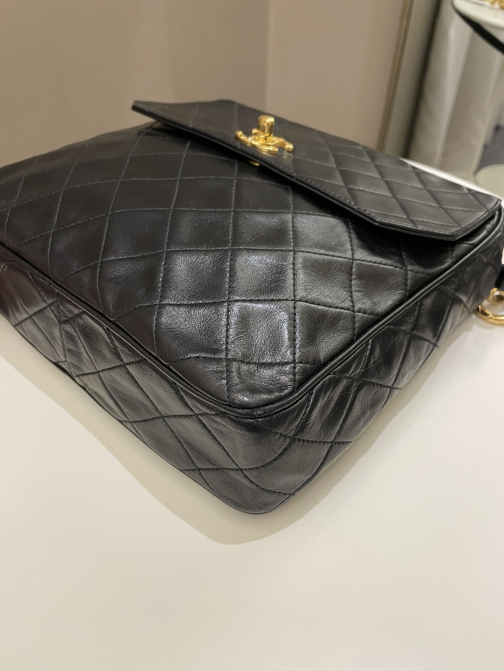 Chanel Vintage Quilted Cc Camera Bag