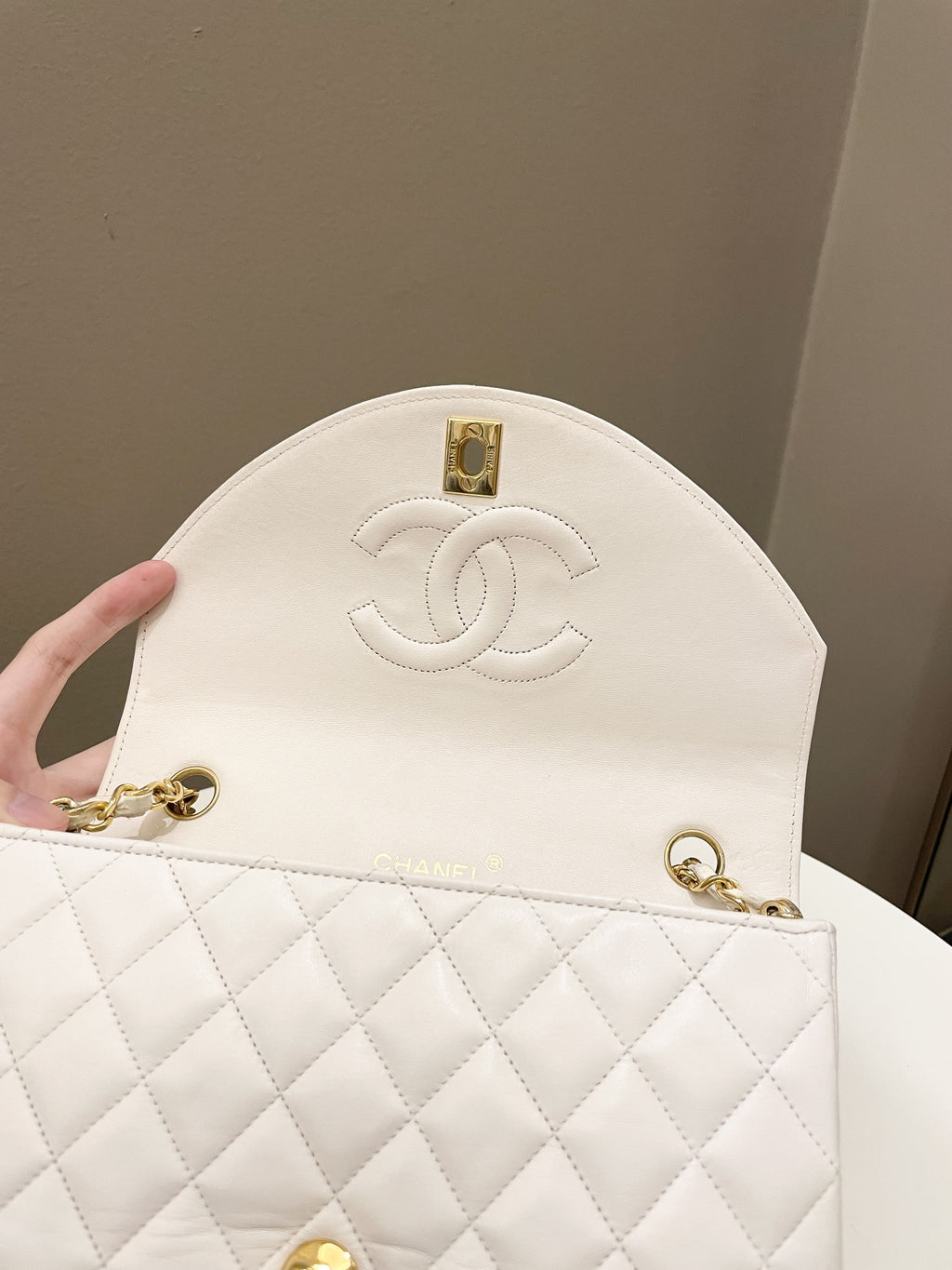 Chanel Vintage Quilted Flap Bag White Lambskin