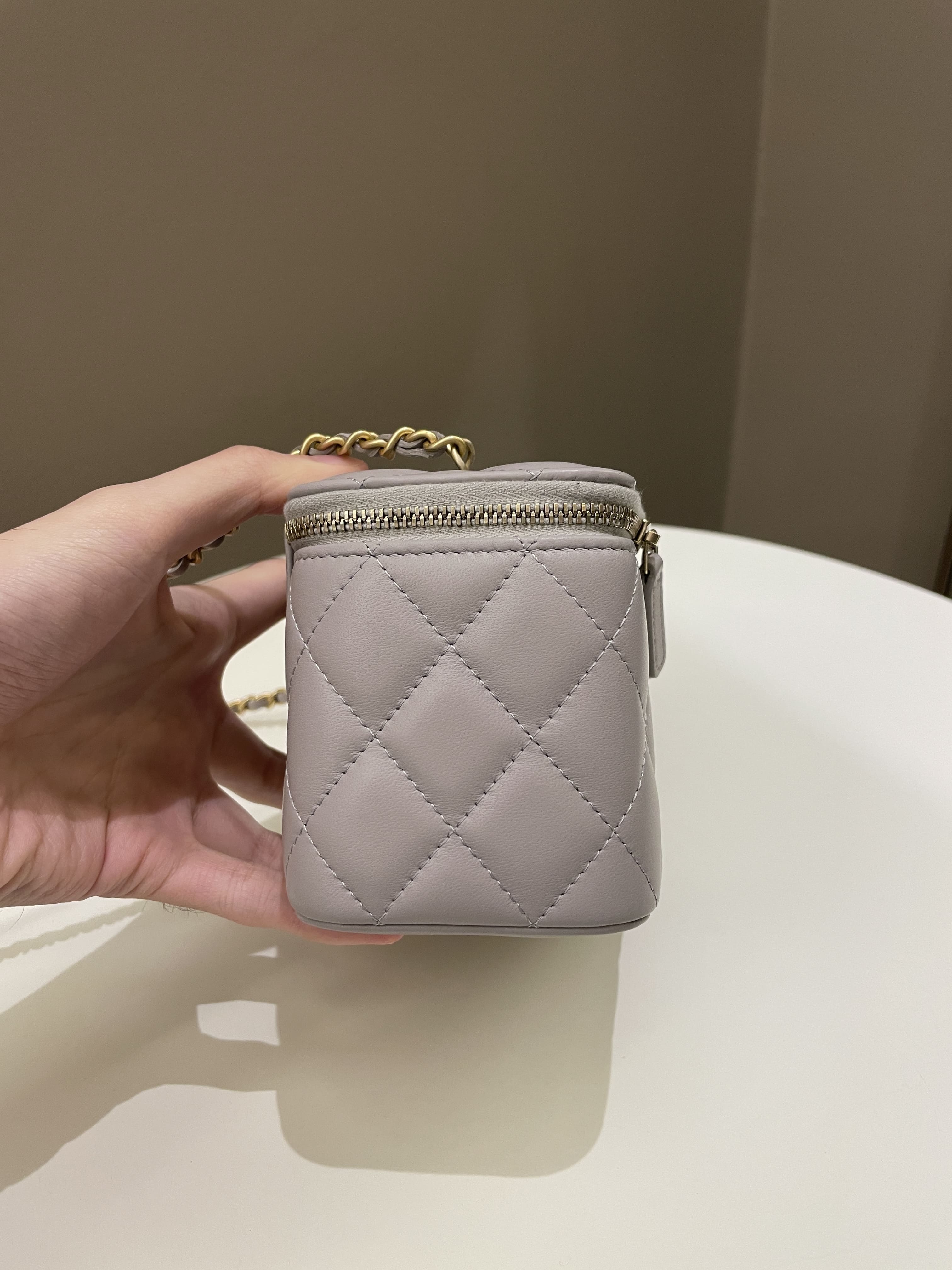 Chanel Quilted Pearl Crush Vanity Rectangular Grey Lambskin