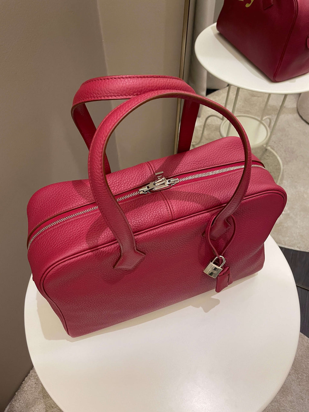 HermÃƒÆ’Ã‚Â¨s Victoria II 35 Rubis Clemence