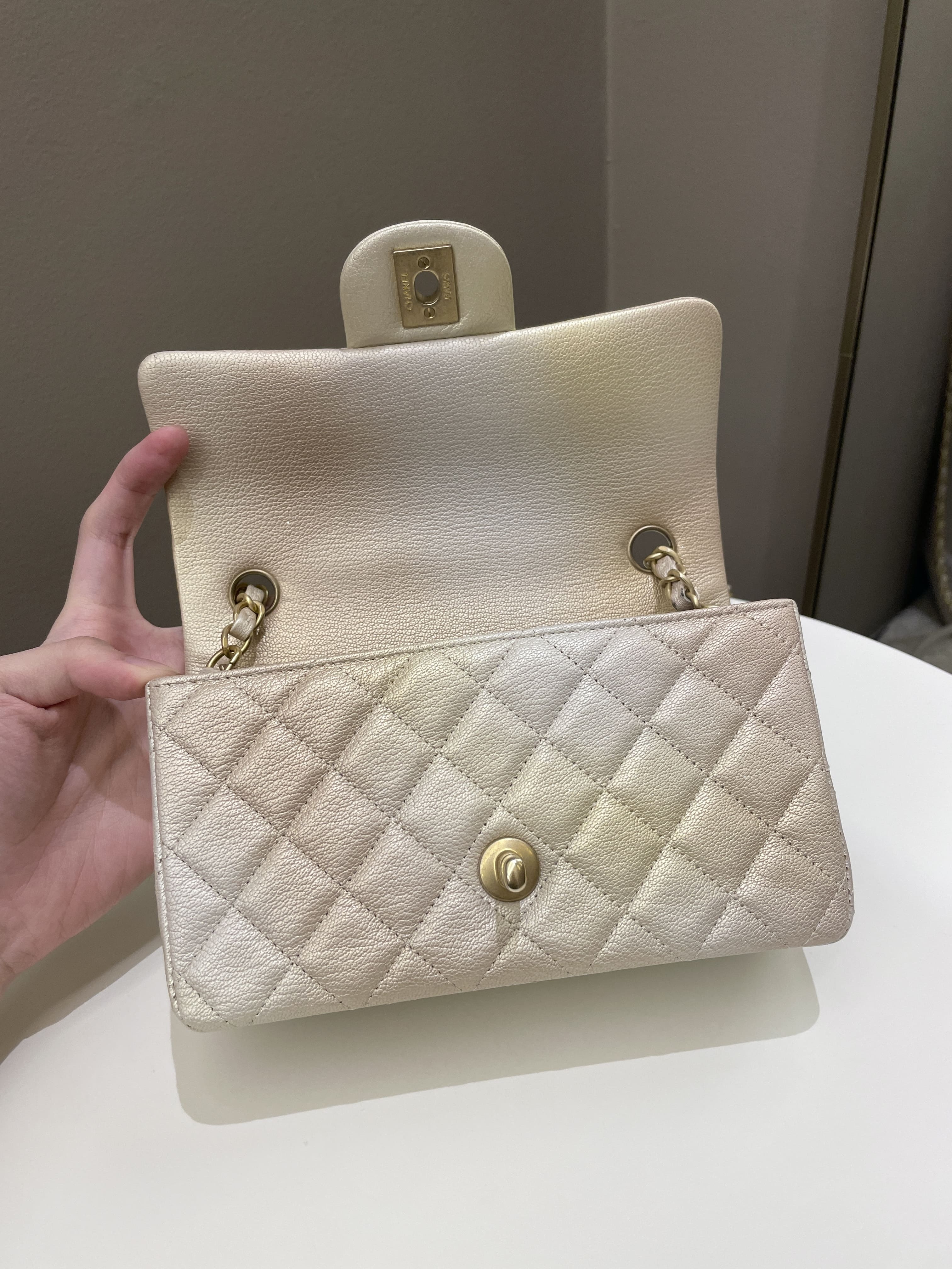 Chanel 22C Classic Quilted Mini Rectangular Gold OmbrÃƒÆ’Ã‚Â©
