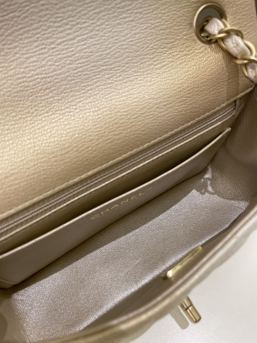 Chanel 22C Classic Quilted Mini Rectangular Gold OmbrÃƒÆ’Ã‚Â©