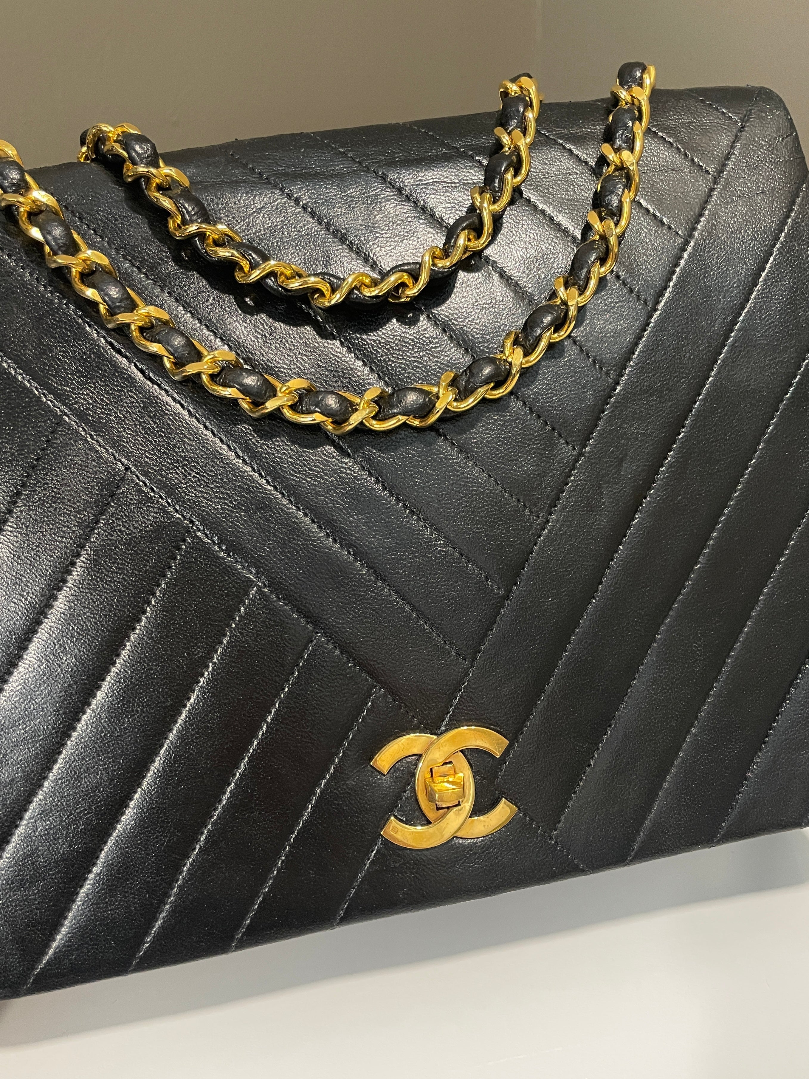 Chanel Vintage Cc Flap Black Black Lambskin