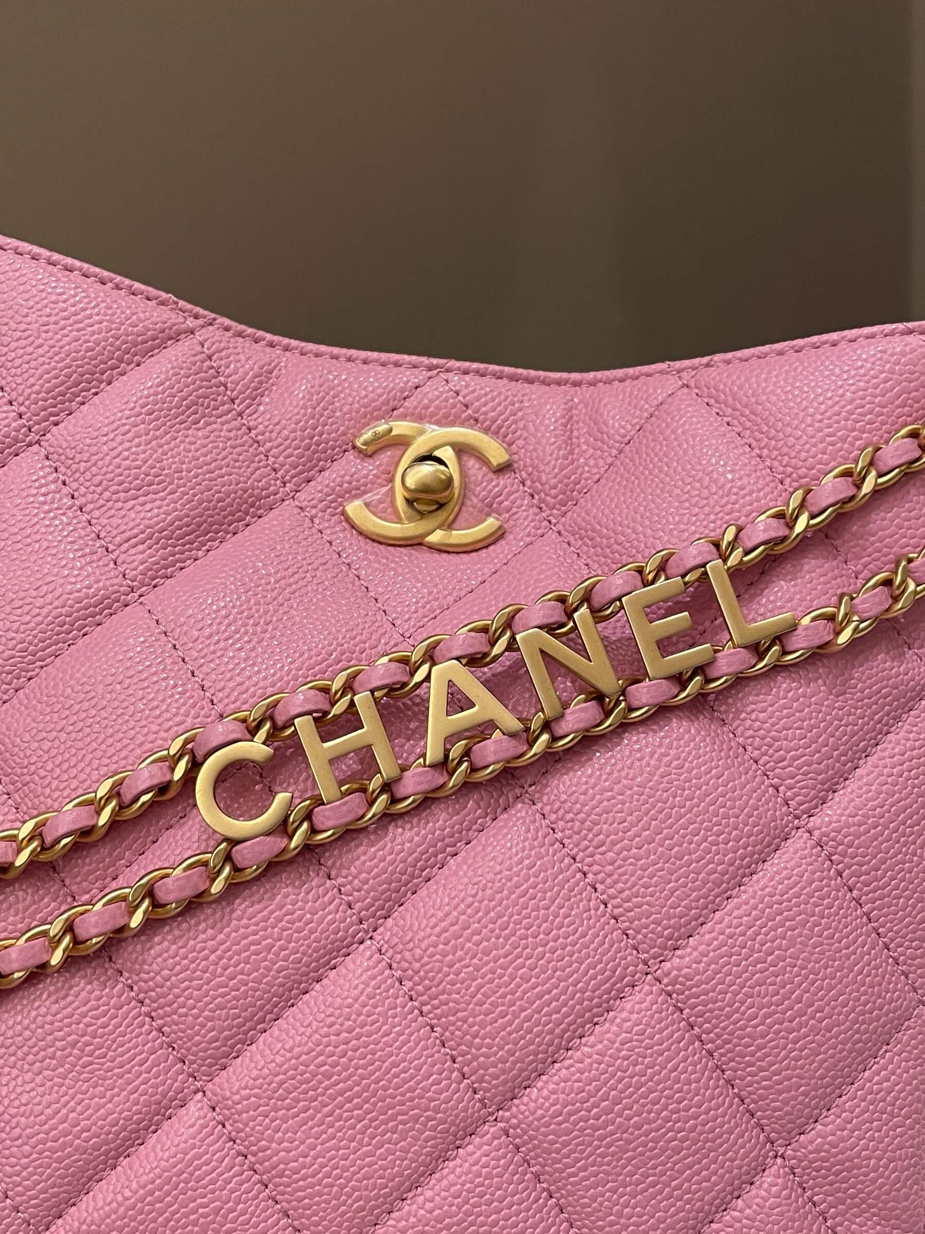 Chanel 22S Hobo Shoulder Bag Mavue Pink Caviar