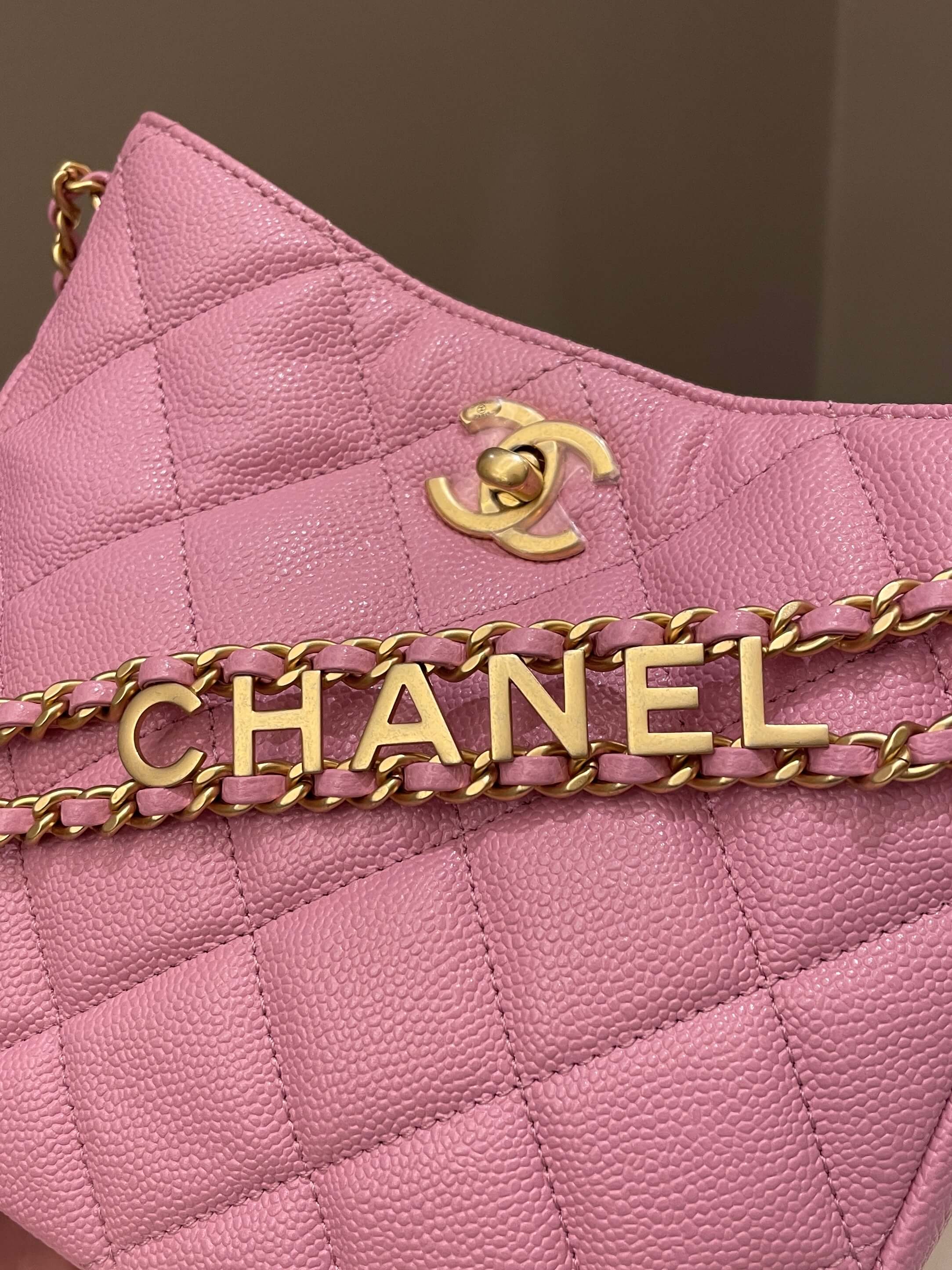 Chanel 22S Hobo Shoulder Bag Mavue Pink Caviar