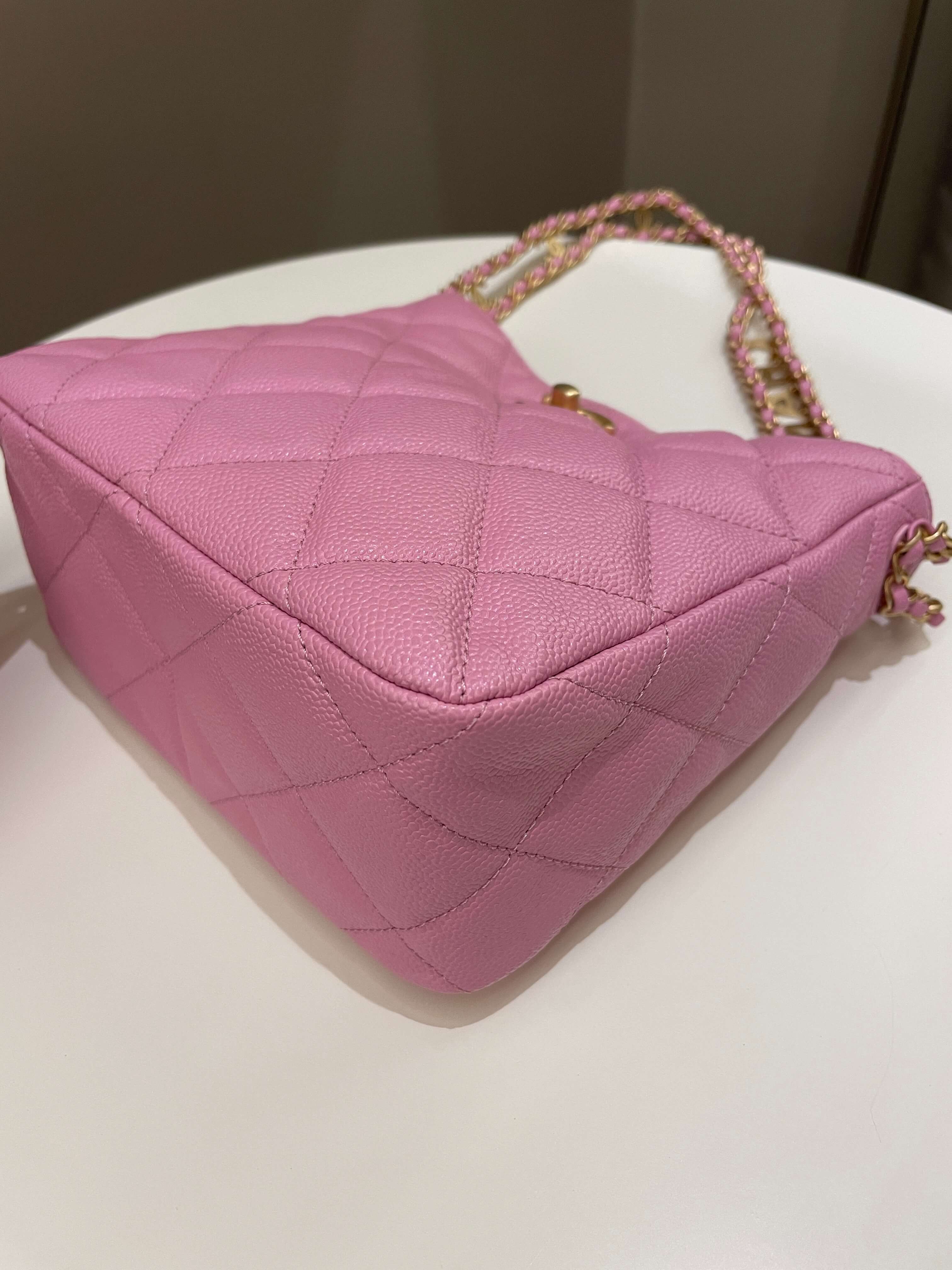 Chanel 22S Hobo Shoulder Bag Mavue Pink Caviar