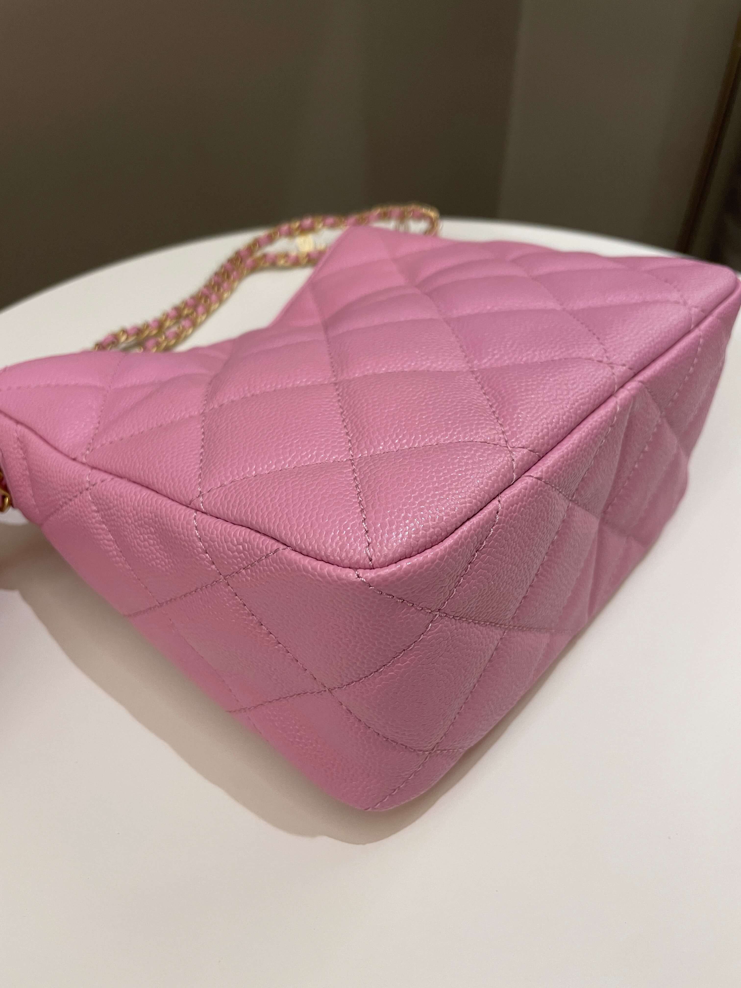 Chanel 22S Hobo Shoulder Bag Mavue Pink Caviar