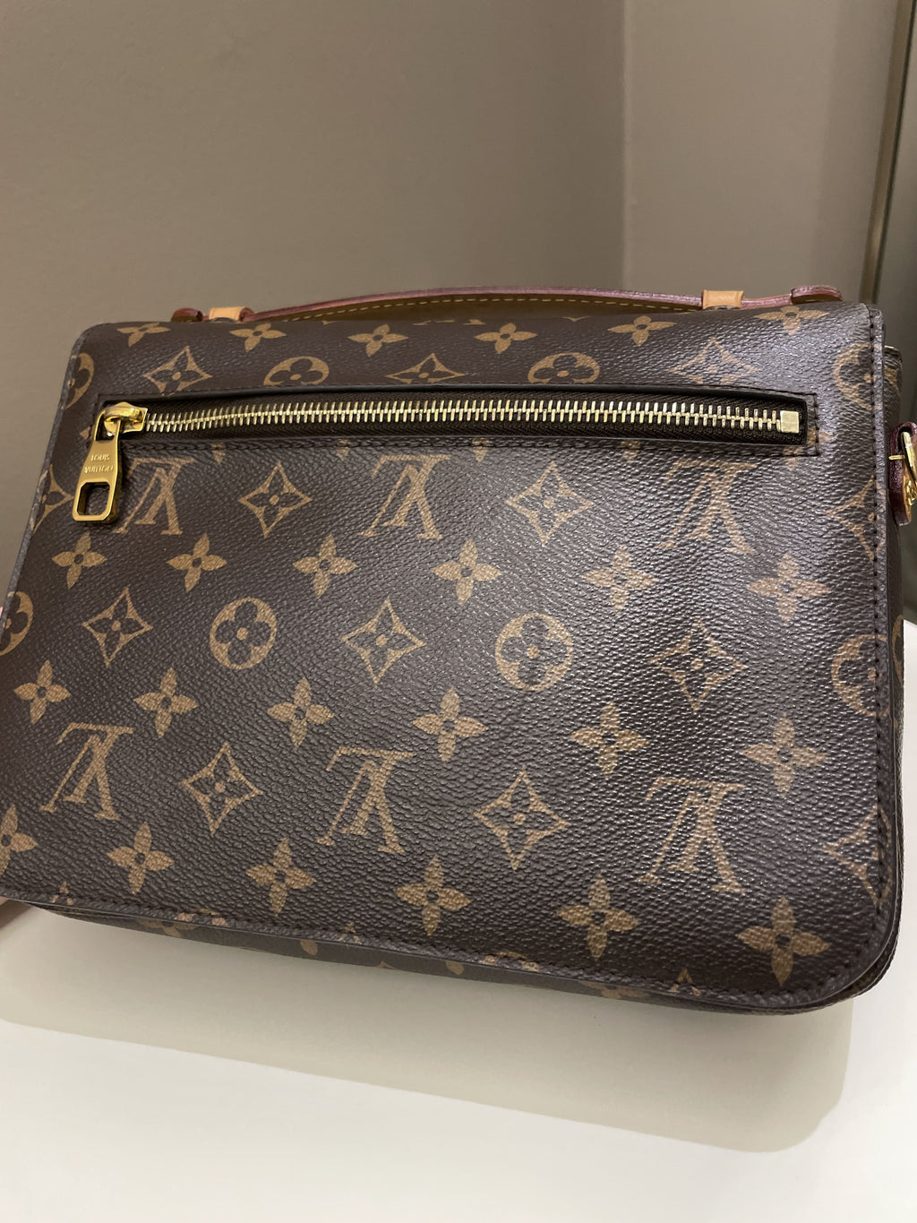 Louis Vuitton Pochette Metis Classic Monogram