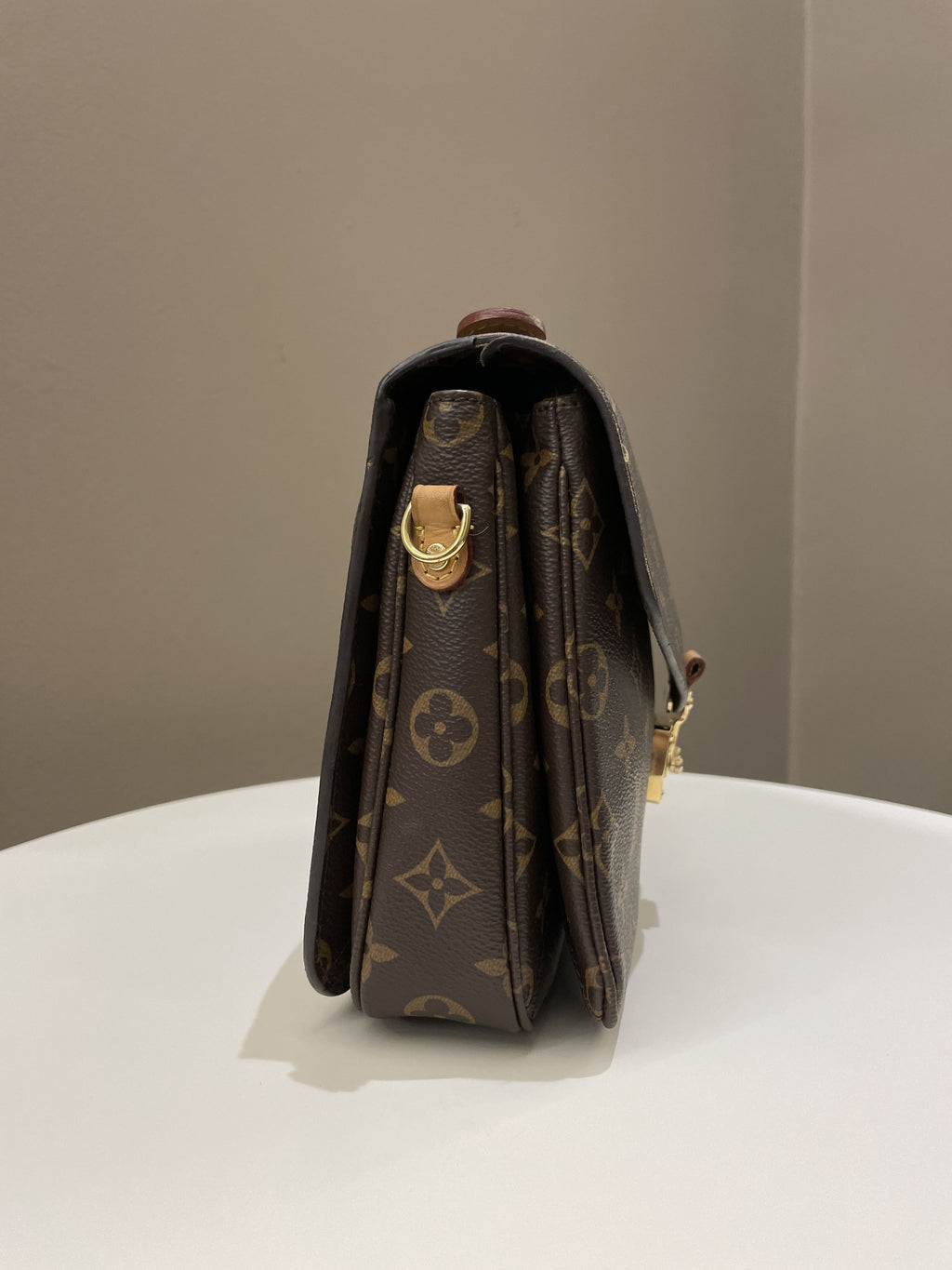 Louis Vuitton Pochette Metis Classic Monogram