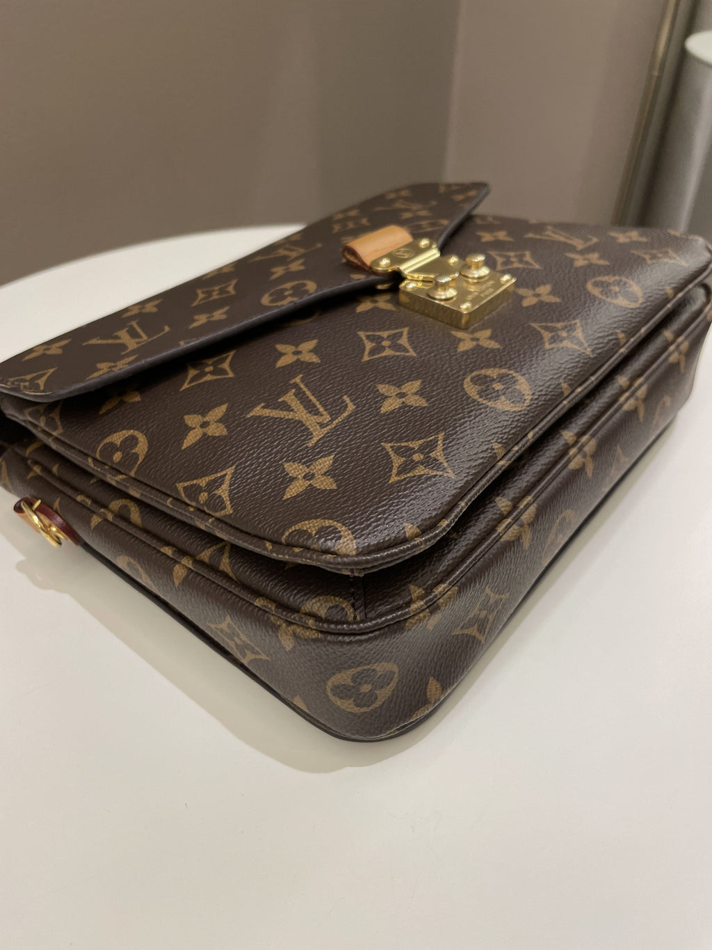 Louis Vuitton Pochette Metis Classic Monogram