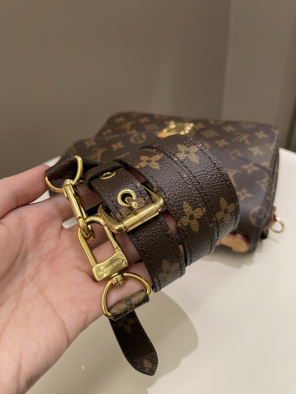 Louis Vuitton Pochette Metis Classic Monogram