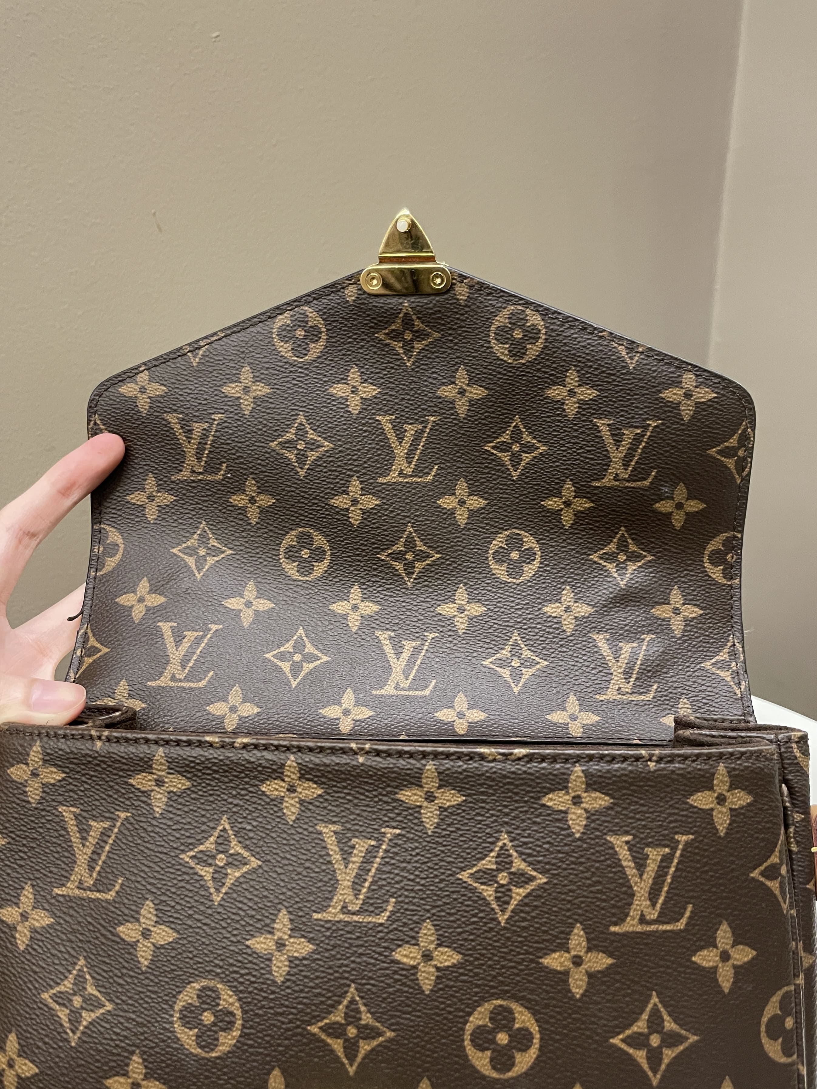 Louis Vuitton Pochette Metis Classic Monogram