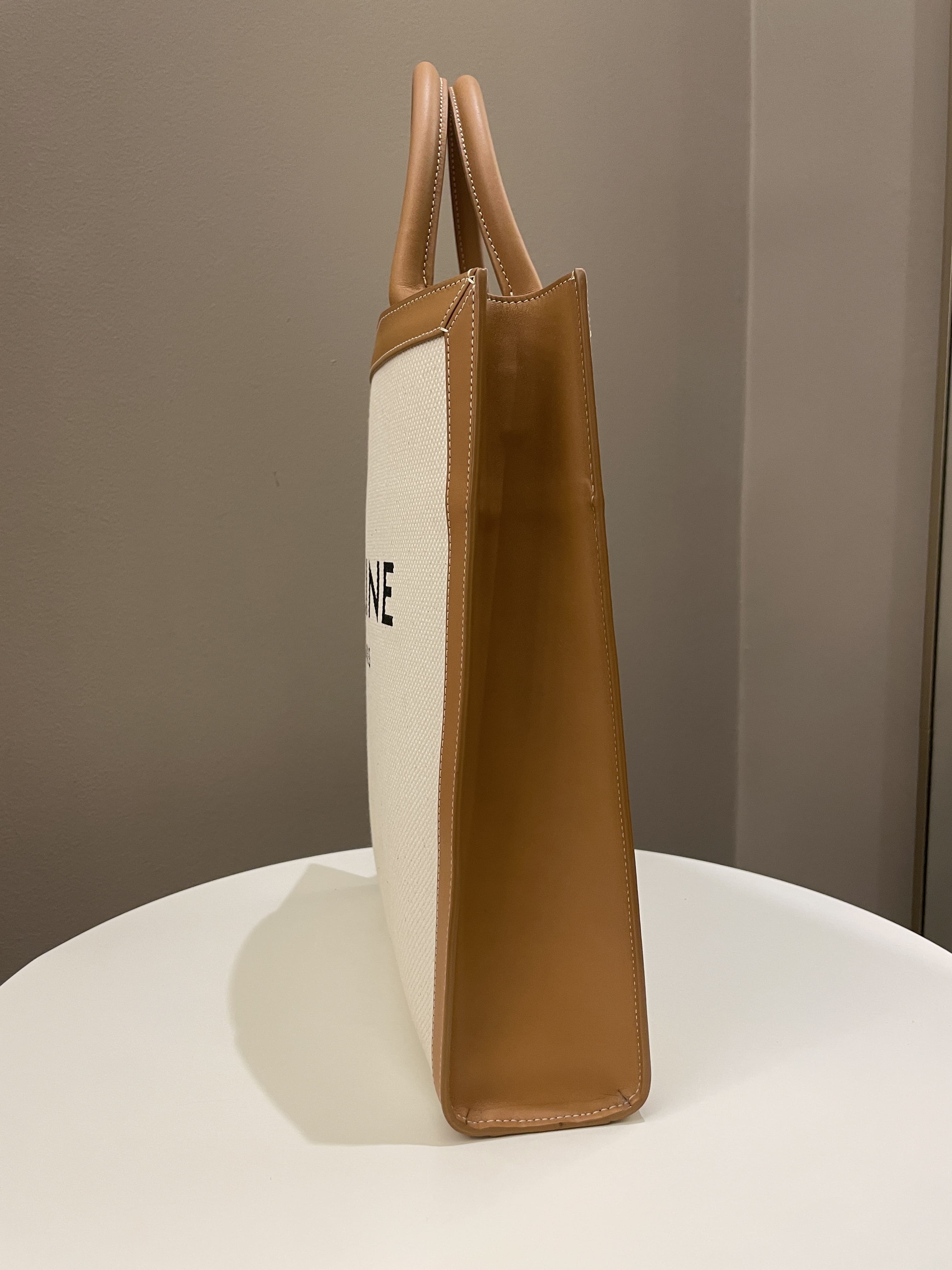Celine Vertical Cabas Tote Bag Beige / Brown