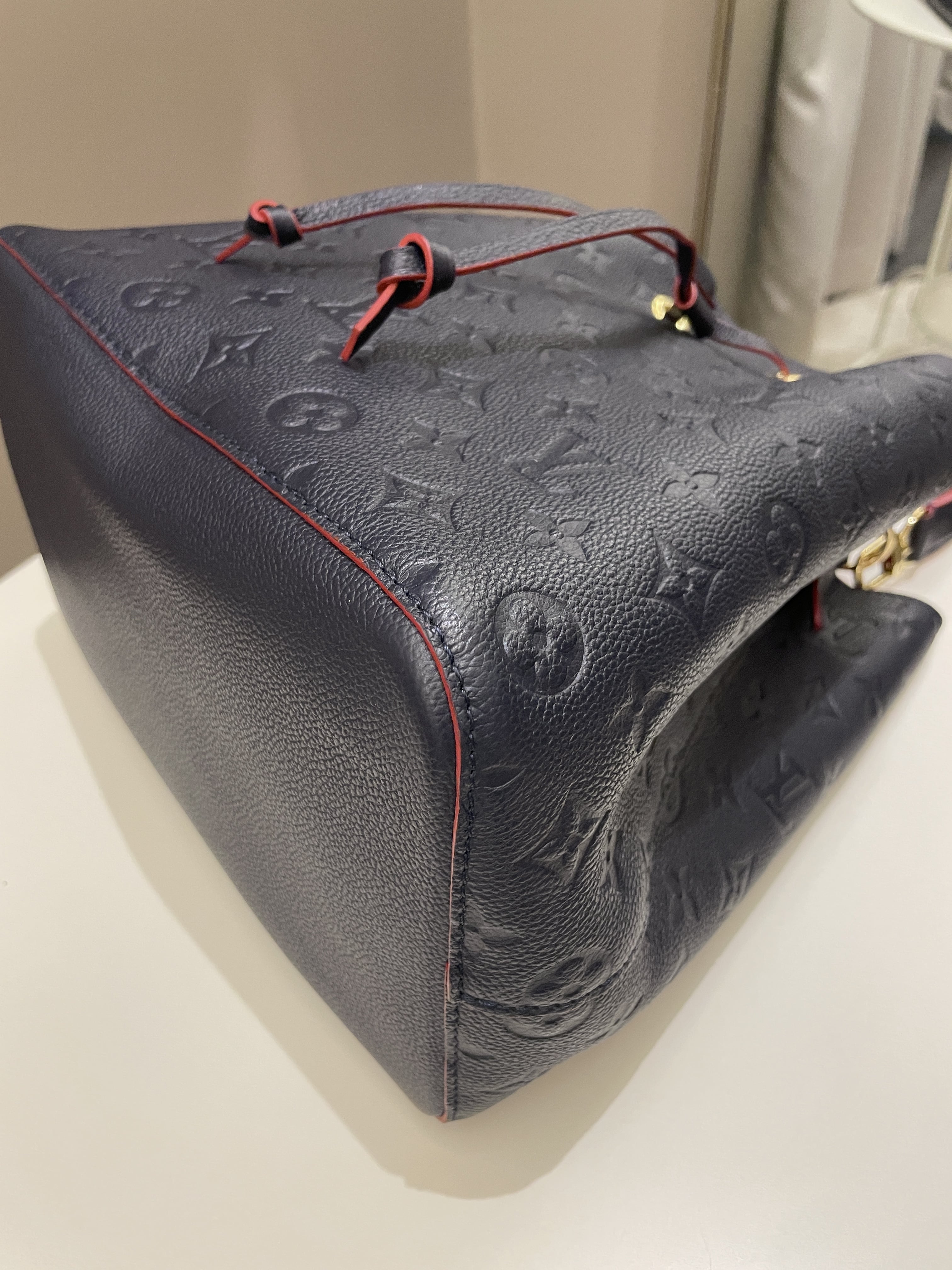 Louis Vuitton Neo Noe Bucket Bag Marine Rouge Empreinte Leather