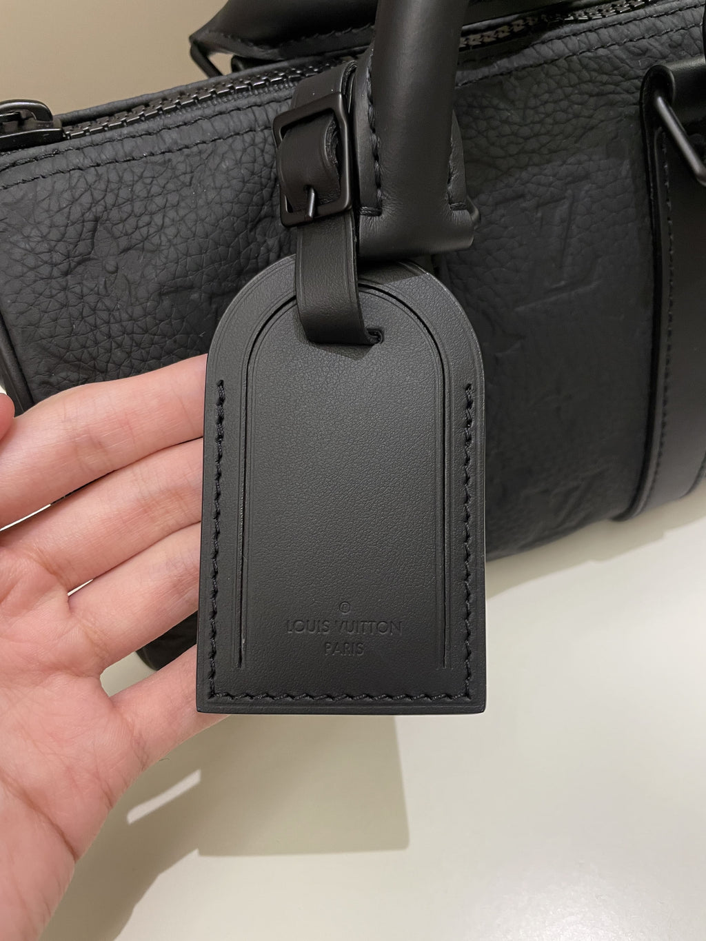 Louis Vuitton Keepall Bandoulier 25 Black Grainy Embossed Monogram