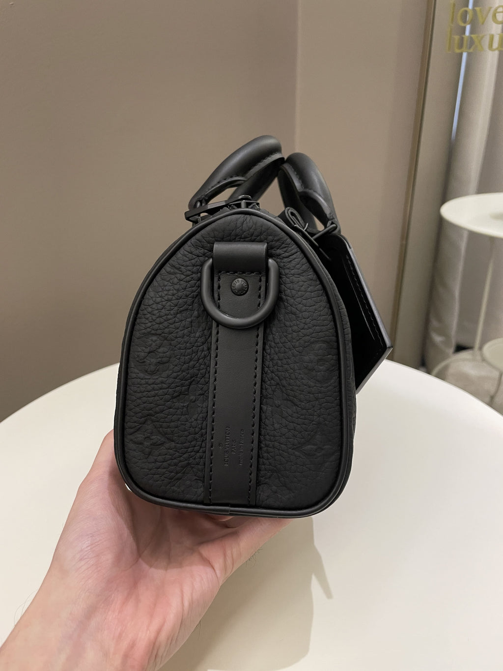 Louis Vuitton Keepall Bandoulier 25 Black Grainy Embossed Monogram