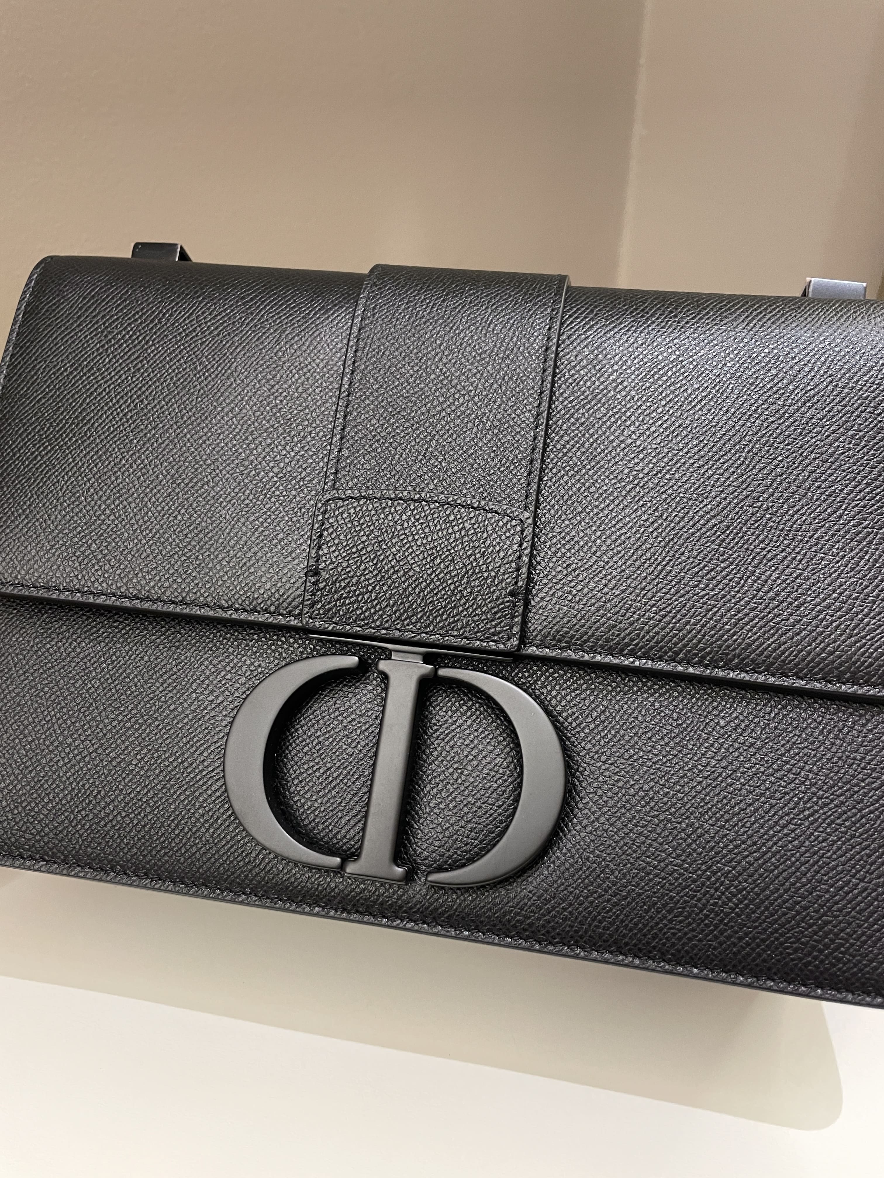 Dior Montaigne 30 Ultramatt Black Grained Calfskin