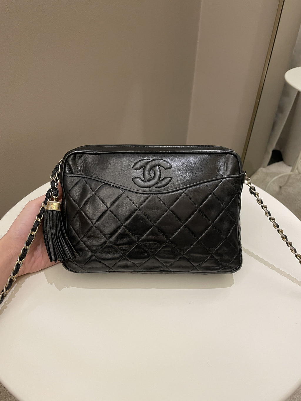ÃƒÂ¯Ã‚Â»Ã‚Â¿ÃƒÂ¯Ã‚Â»Ã‚Â¿Chanel Vintage Camera Bag Tassle Black Lambskin