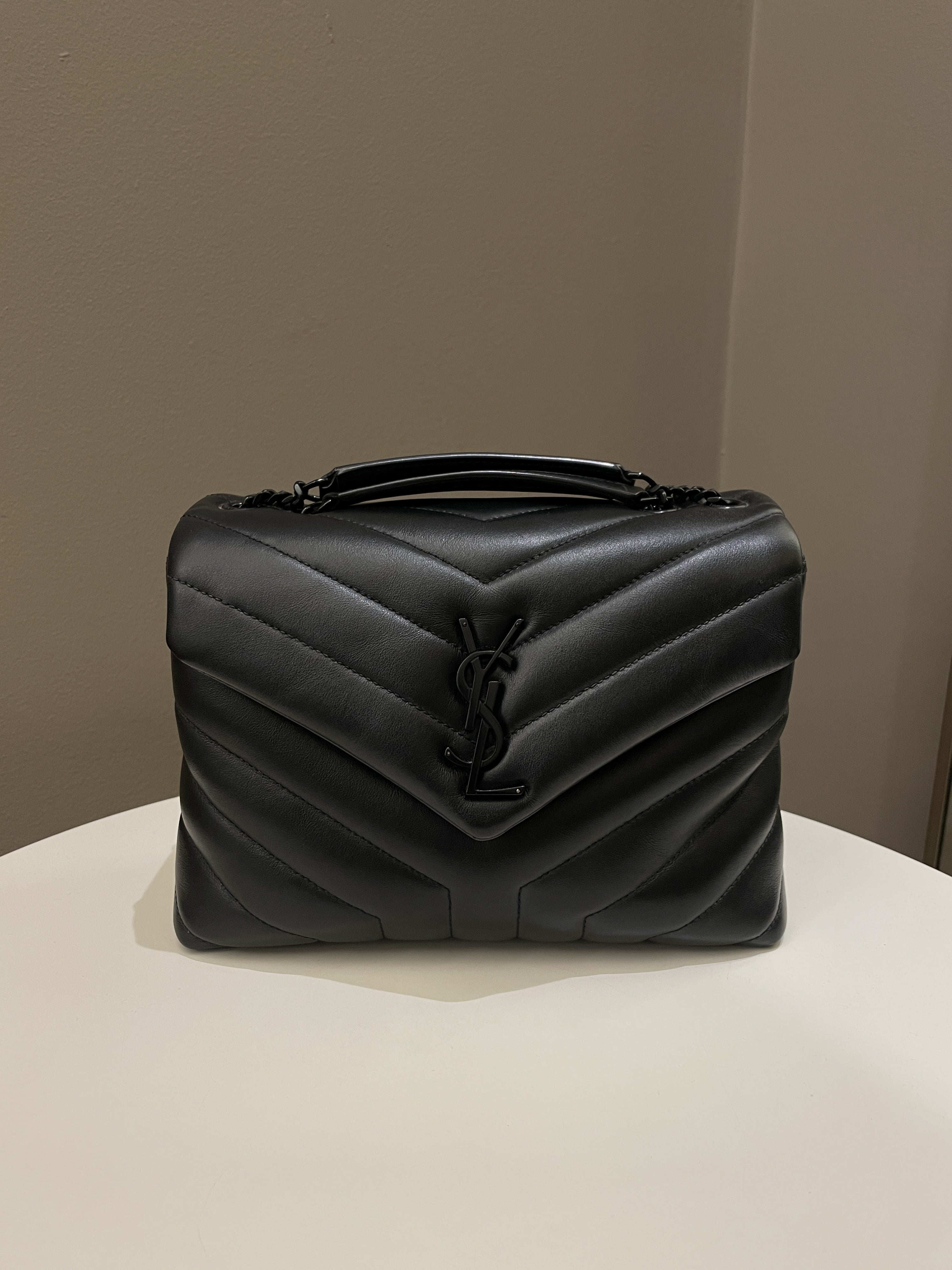 Saint Laurent Loulou Bag Black