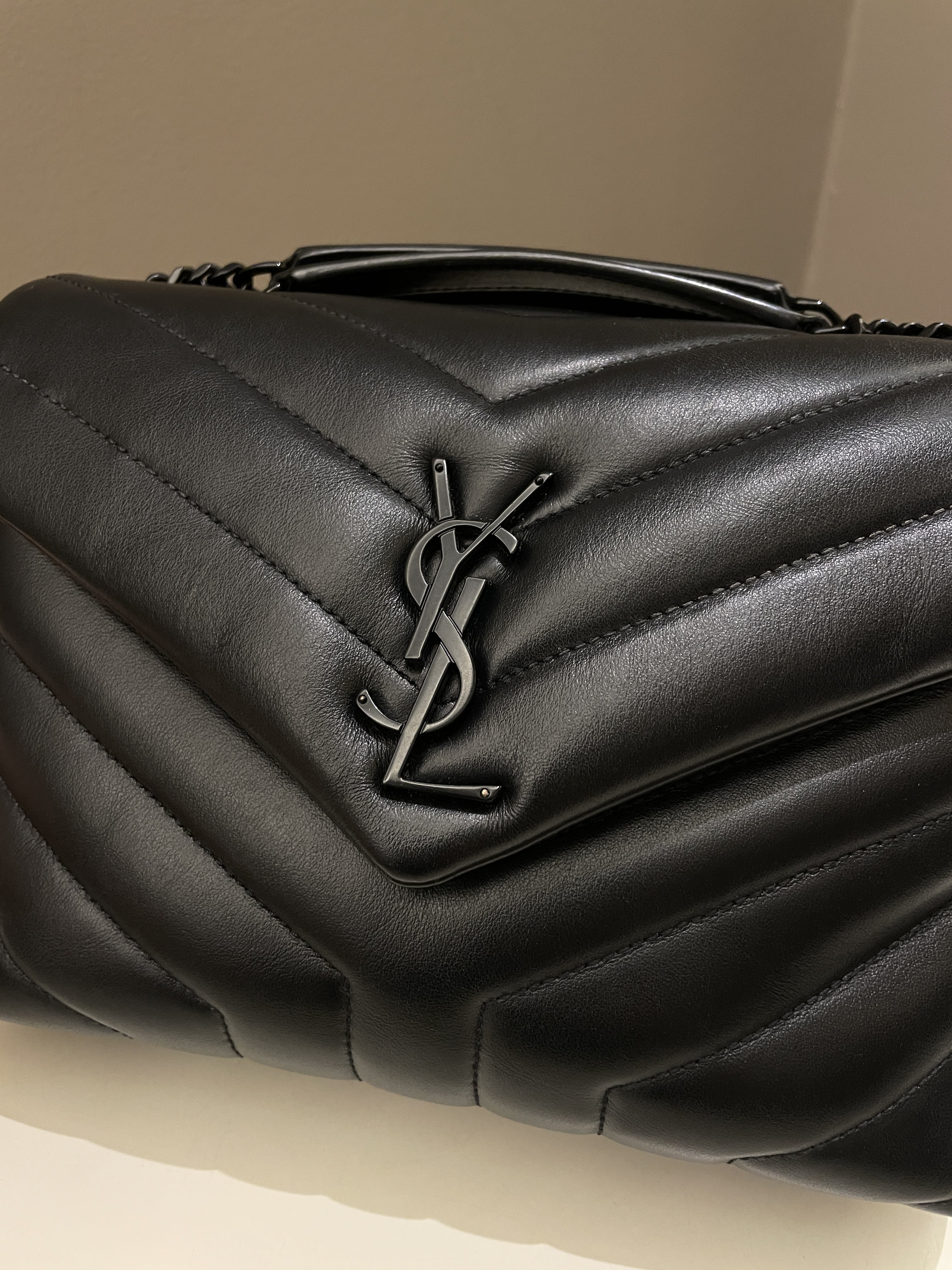 Saint Laurent Loulou Bag Black