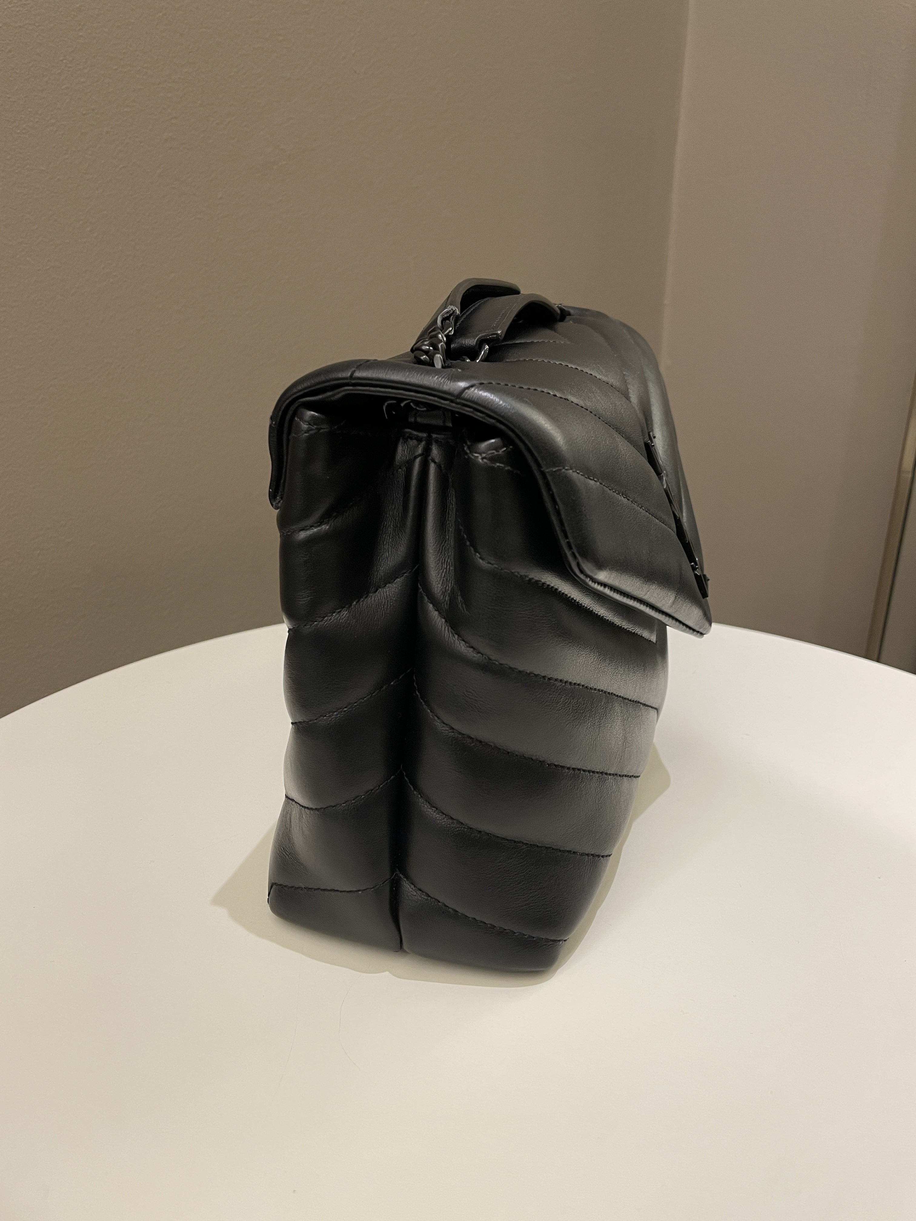 Saint Laurent Loulou Bag Black