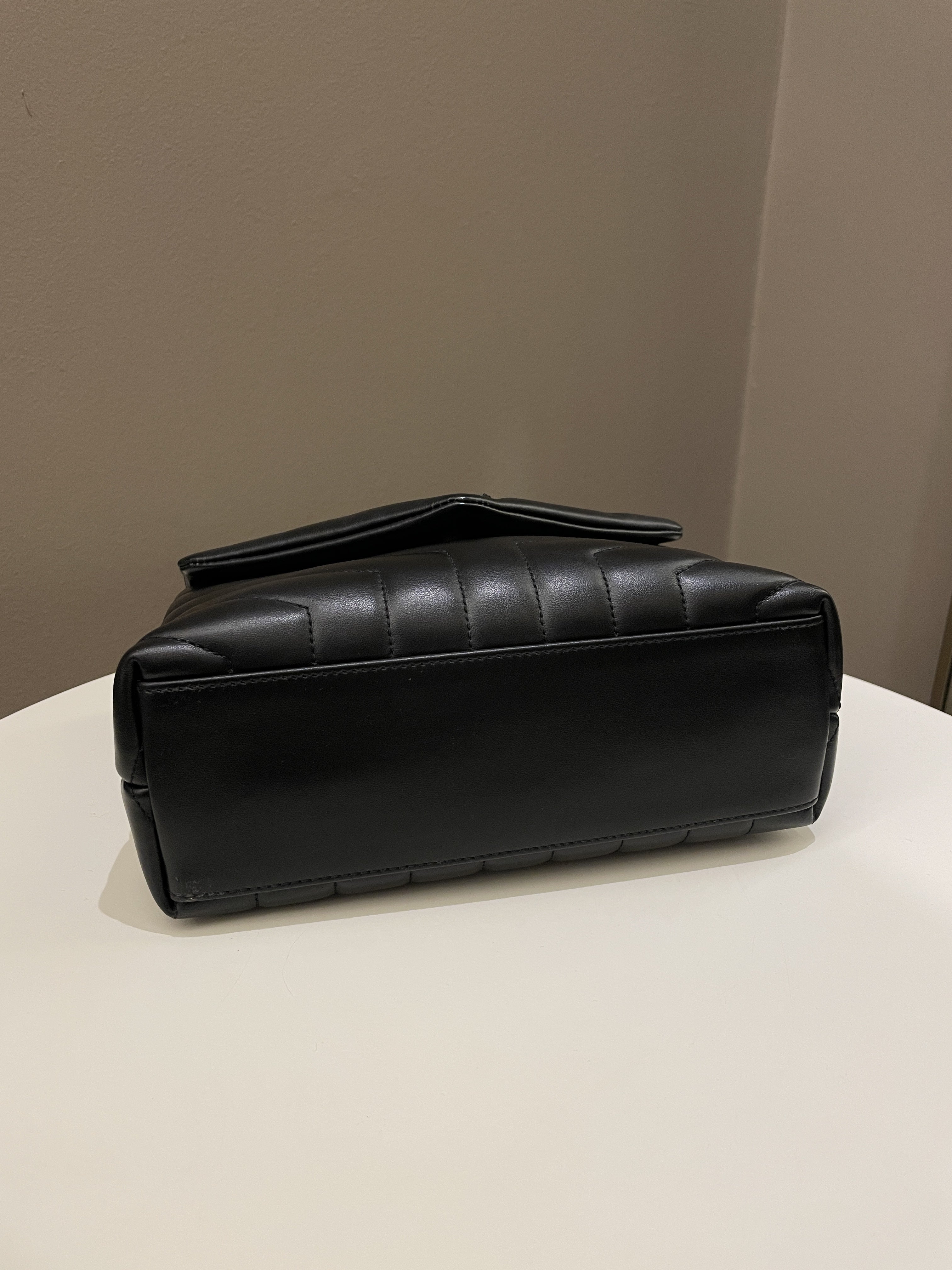 Saint Laurent Loulou Bag Black