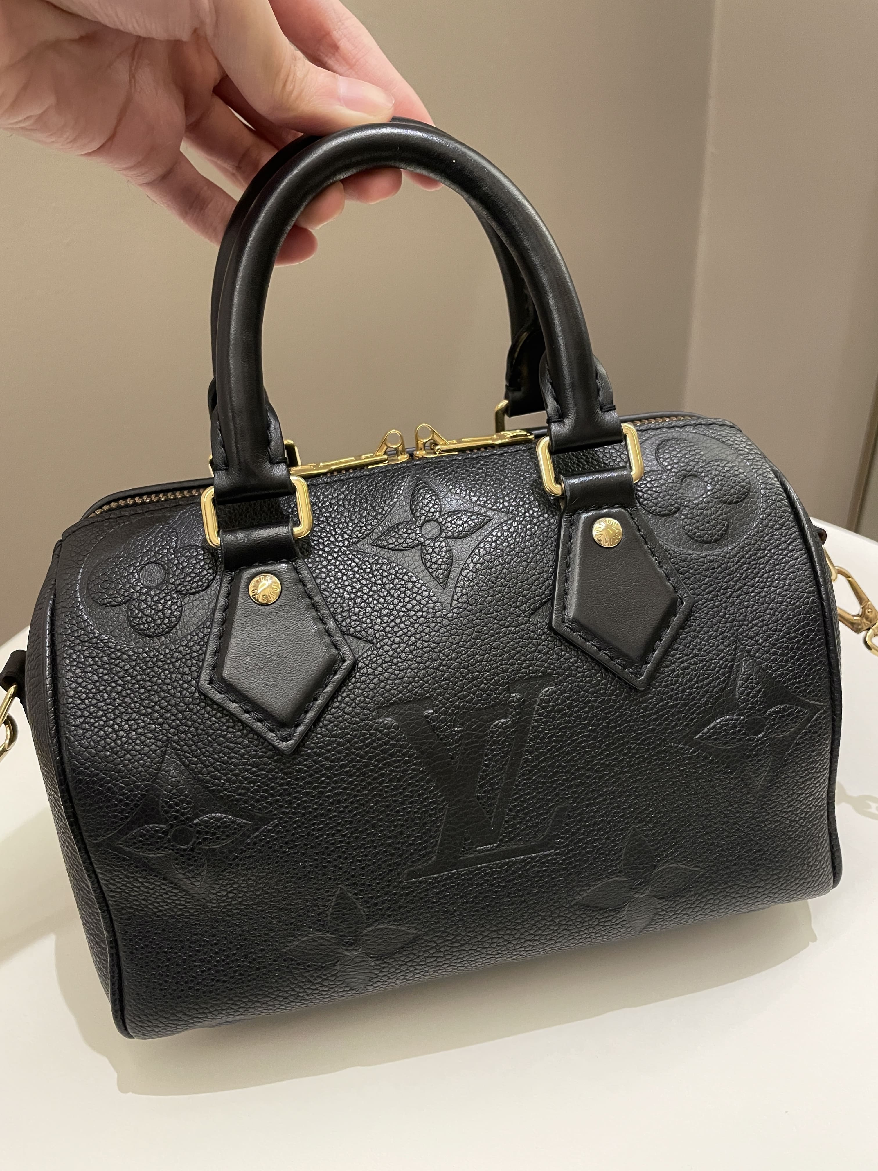 Louis Vuitton Speedy BandouliÃƒÆ’Ã‚Â¨re 20 Black Monogram Empreinte Leather