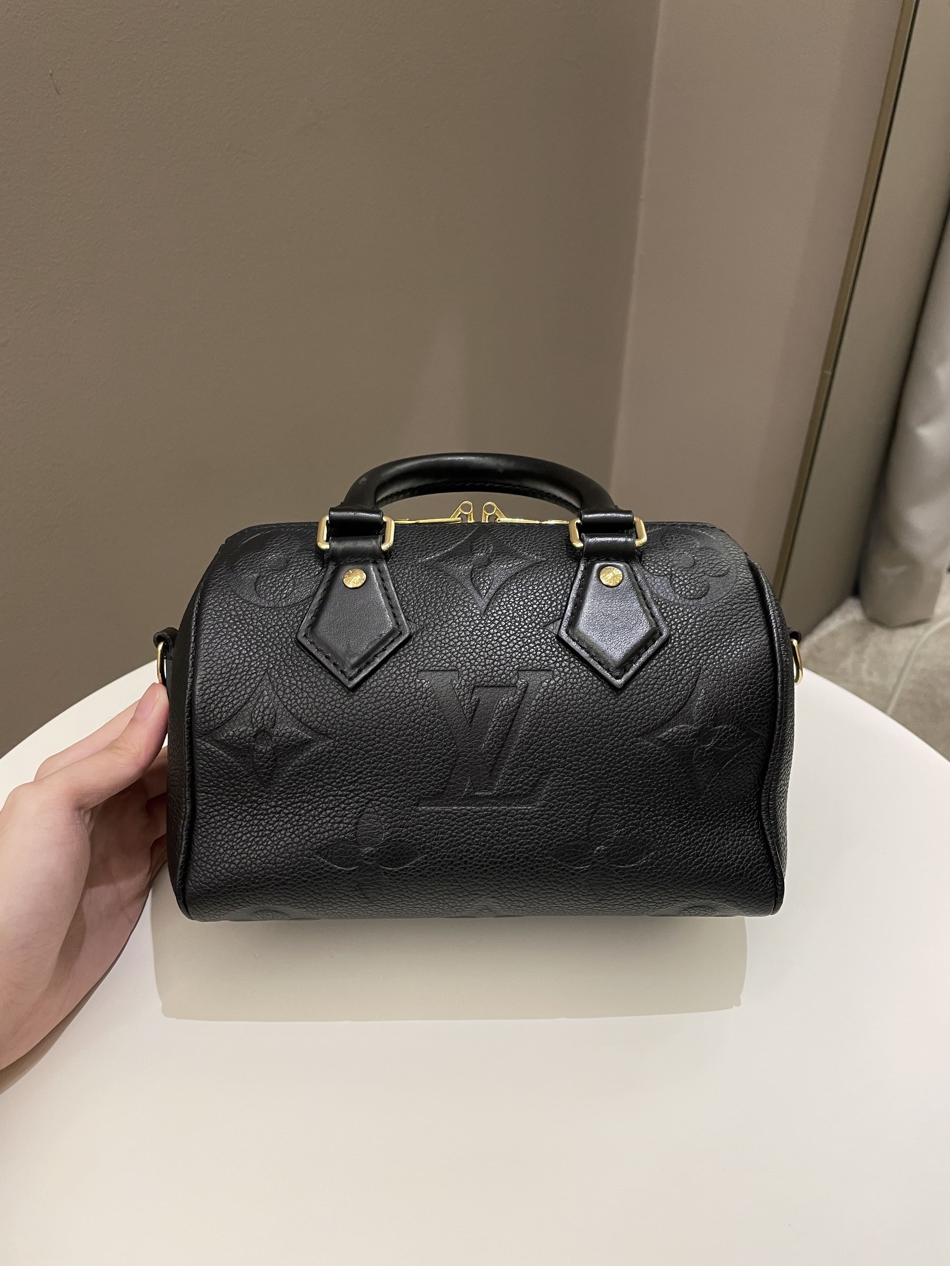 Louis Vuitton Speedy BandouliÃƒÆ’Ã‚Â¨re 20 Black Monogram Empreinte Leather