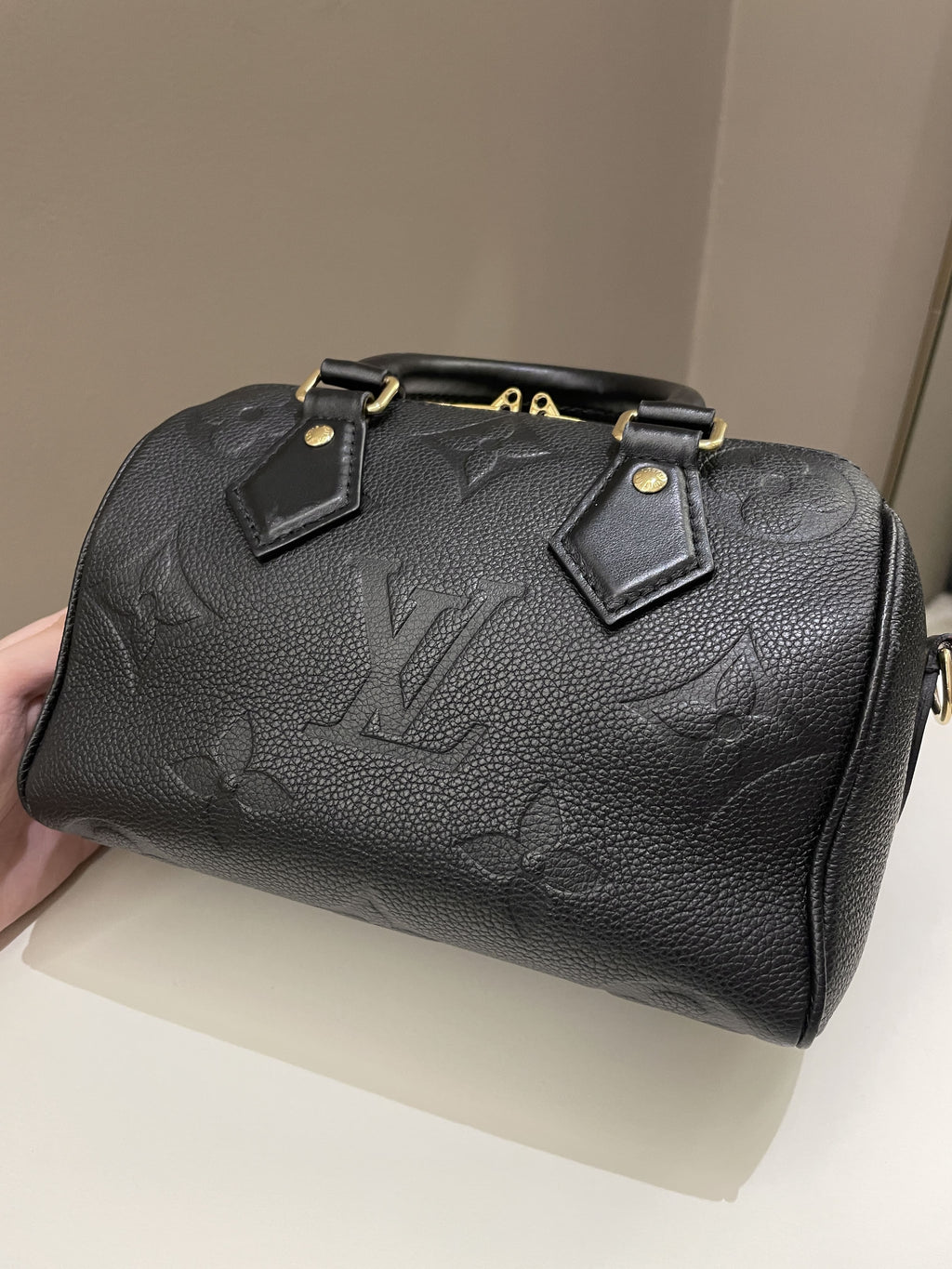 Louis Vuitton Speedy BandouliÃƒÆ’Ã‚Â¨re 20 Black Monogram Empreinte Leather
