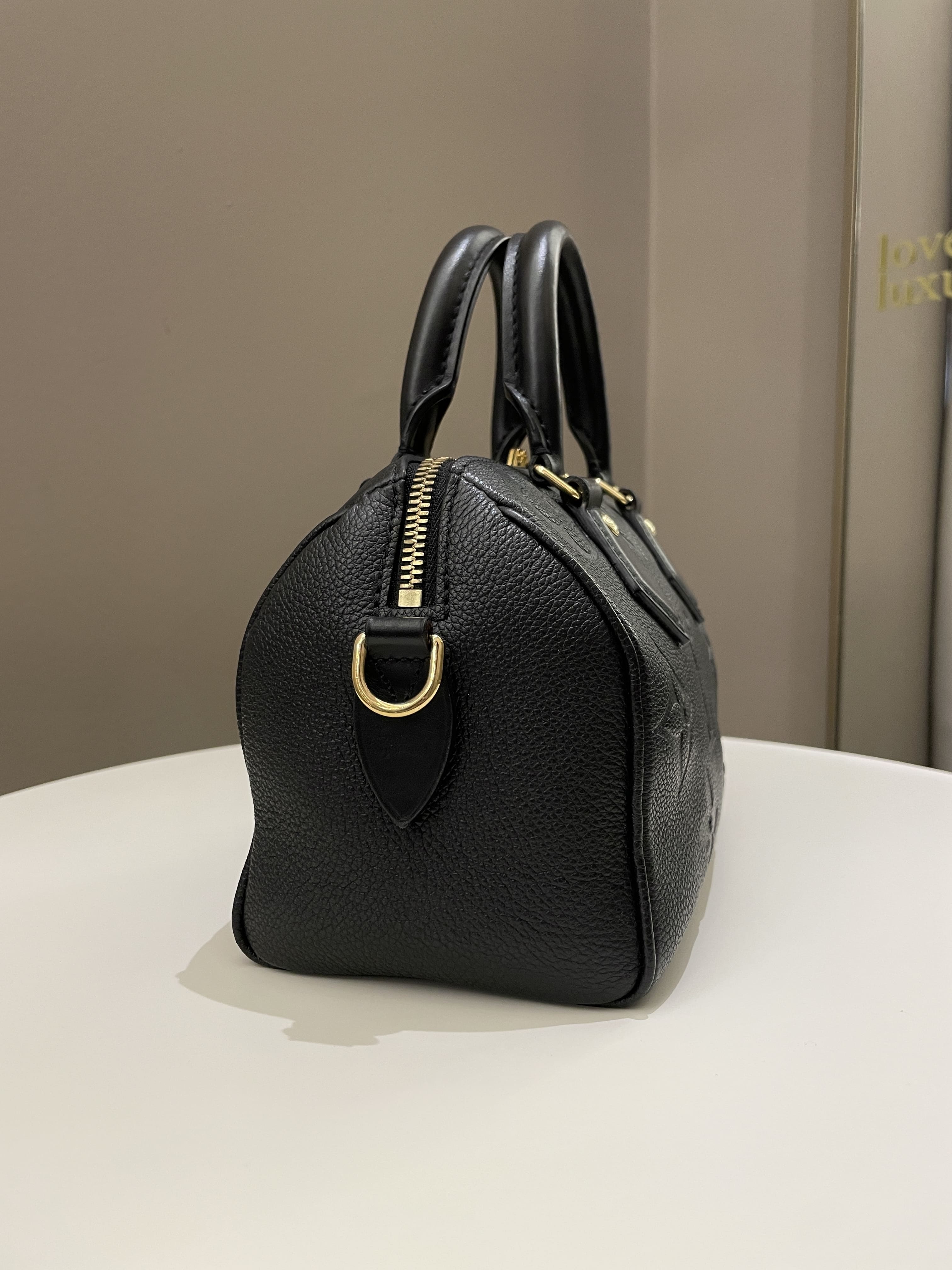 Louis Vuitton Speedy BandouliÃƒÆ’Ã‚Â¨re 20 Black Monogram Empreinte Leather