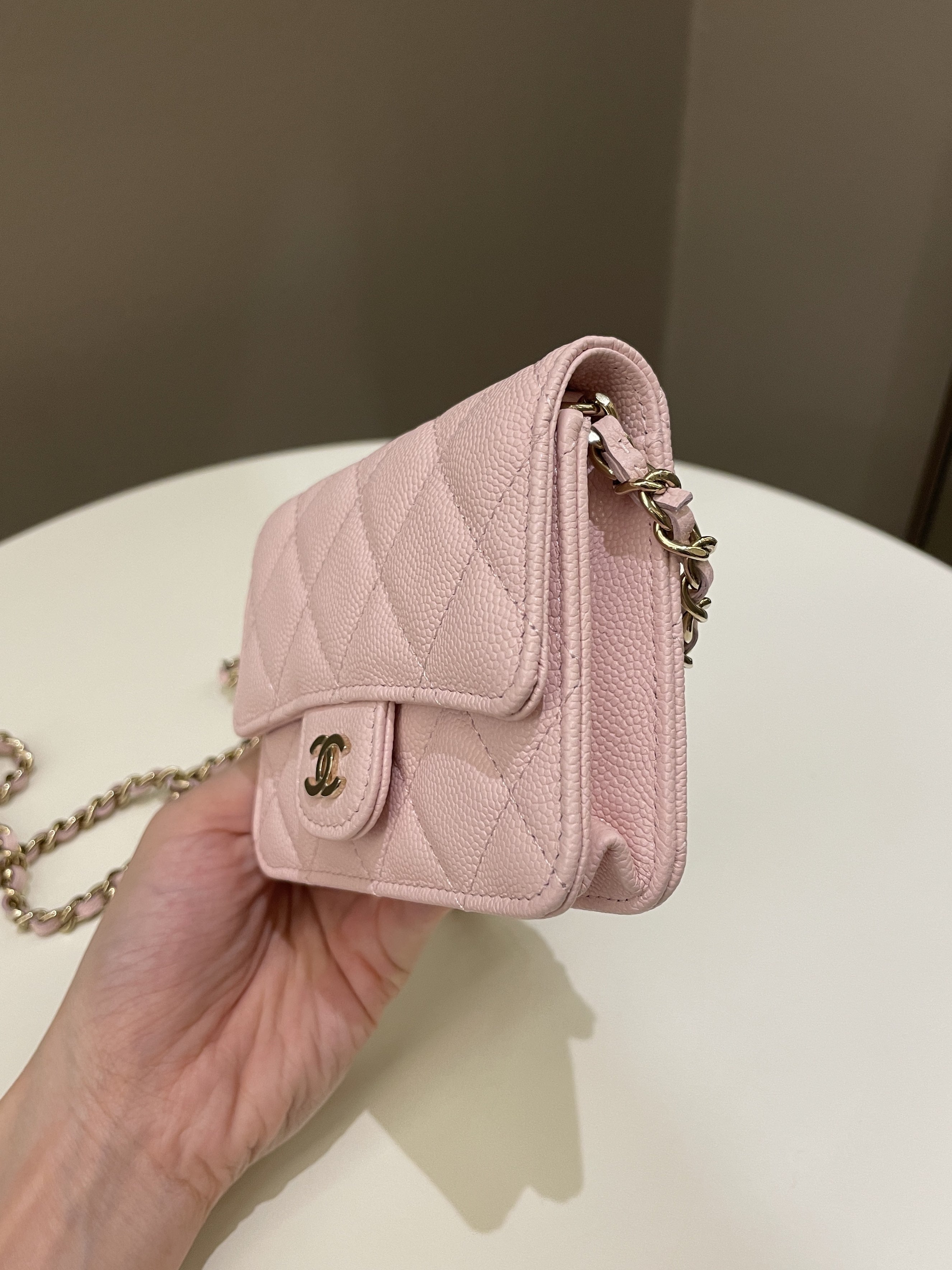 Chanel 22S Quilted Clutch On Chain Rose Claire Caviar