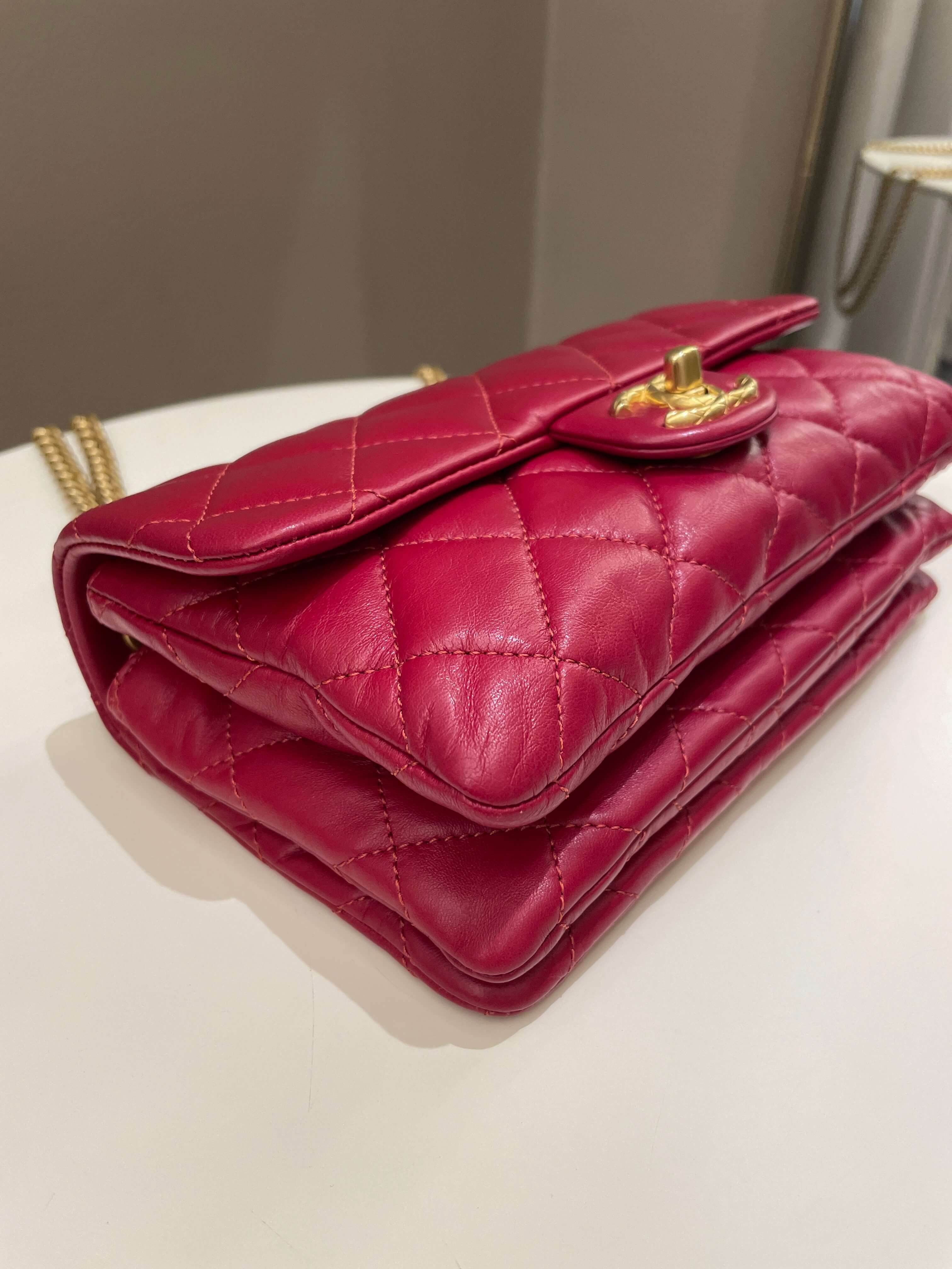 Chanel 22K Pearl Crush Flap Bag Red Aged