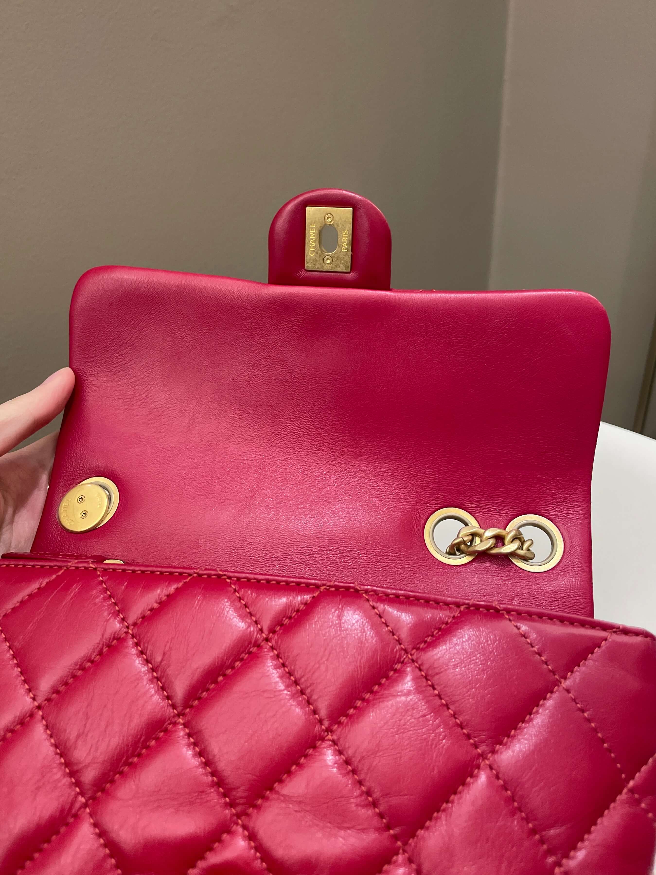 Chanel 22K Pearl Crush Flap Bag Red Aged