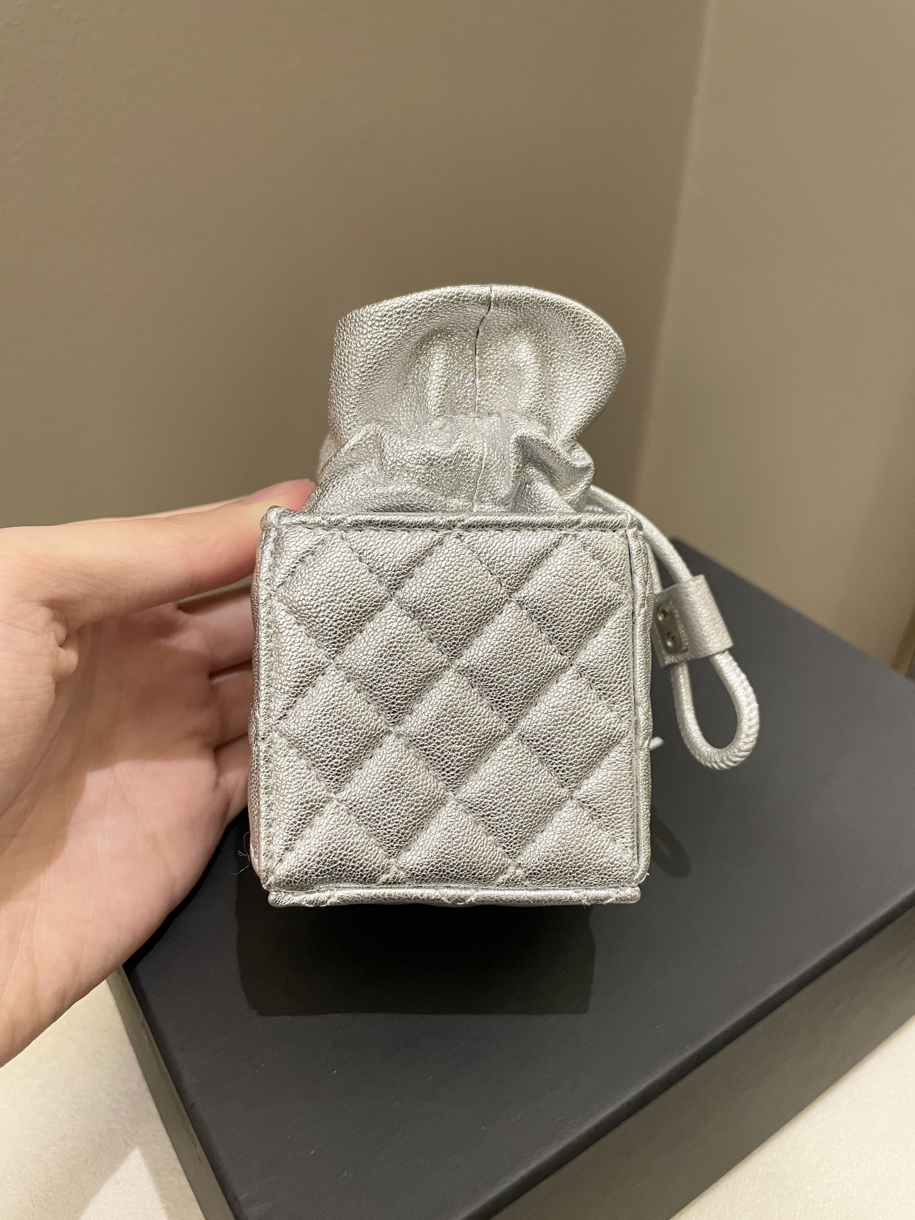 Chanel 22C Mini Clutch With Chain Metallic Silver Glazed Lambskin