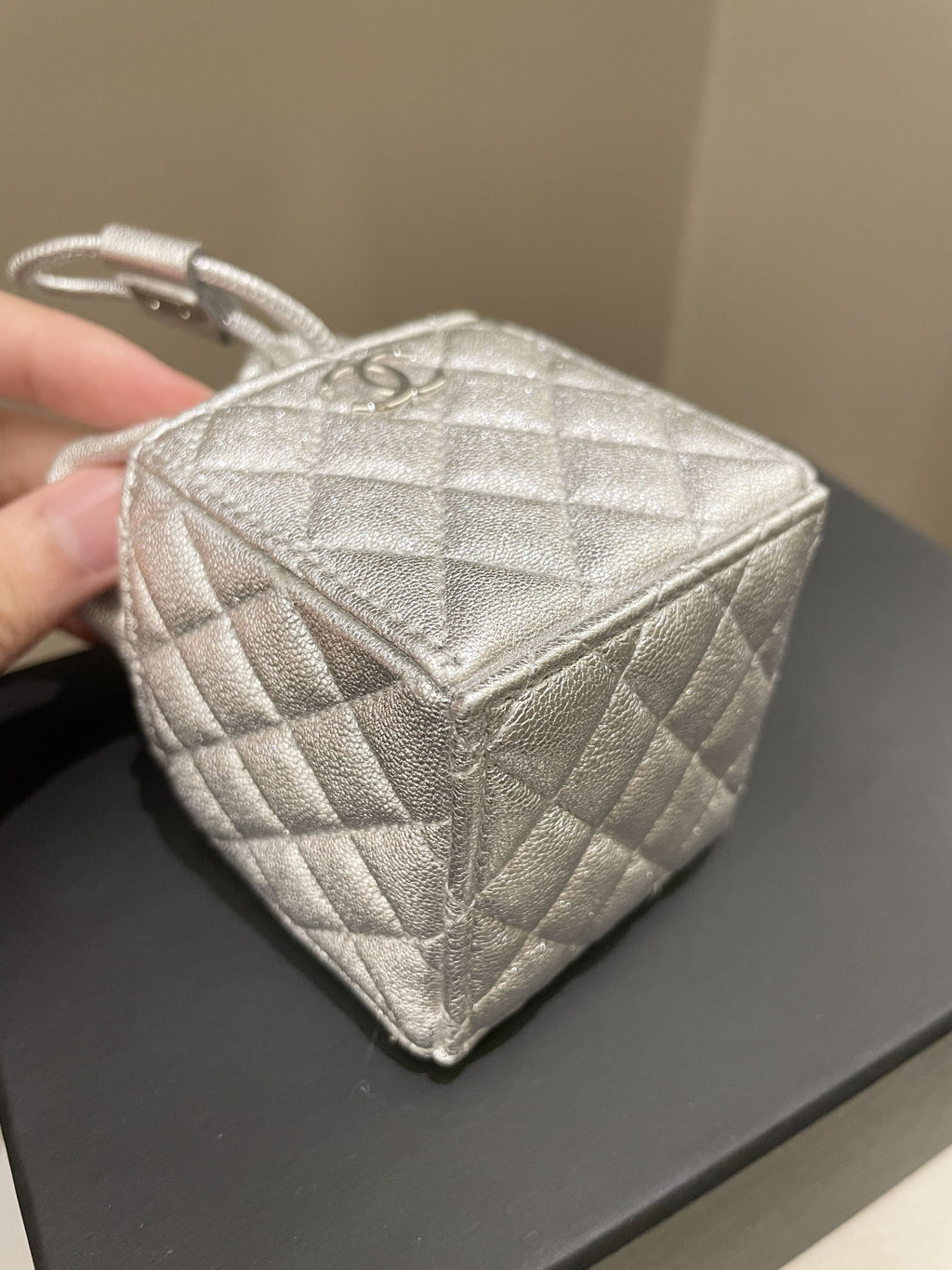 Chanel 22C Mini Clutch With Chain Metallic Silver Glazed Lambskin