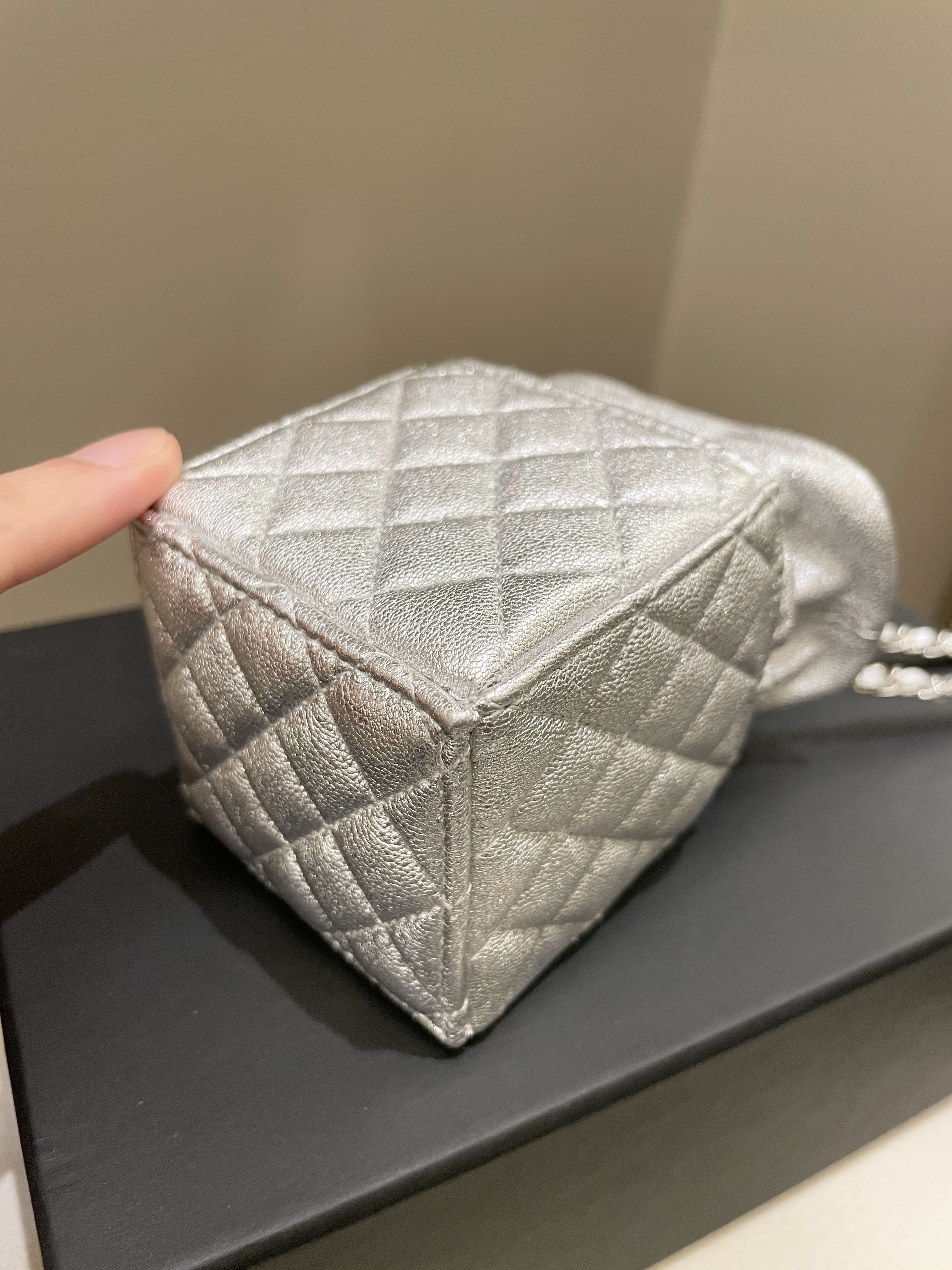 Chanel 22C Mini Clutch With Chain Metallic Silver Glazed Lambskin