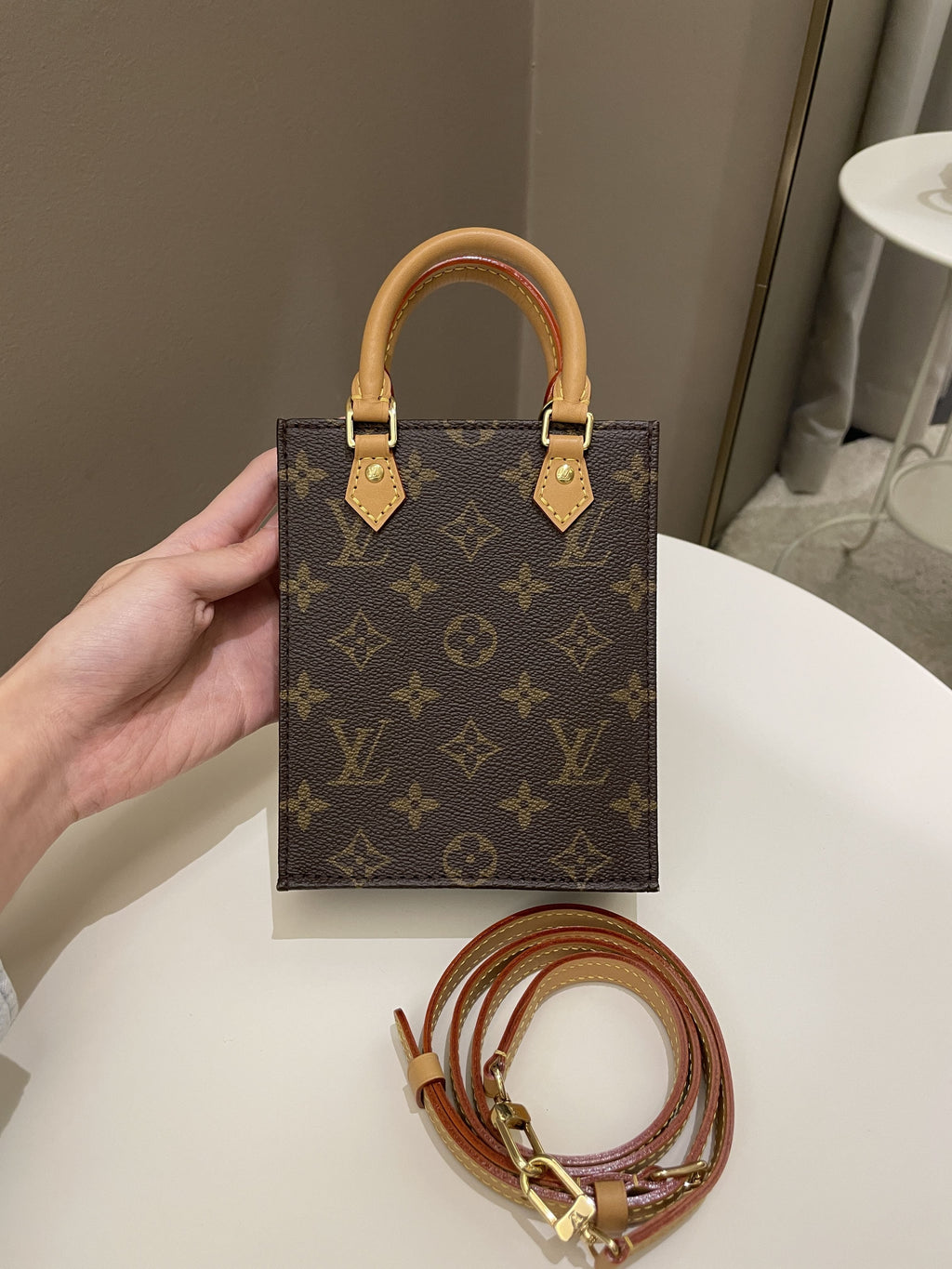 Louis Vuitton Petite Sac Plat Classic Monogram