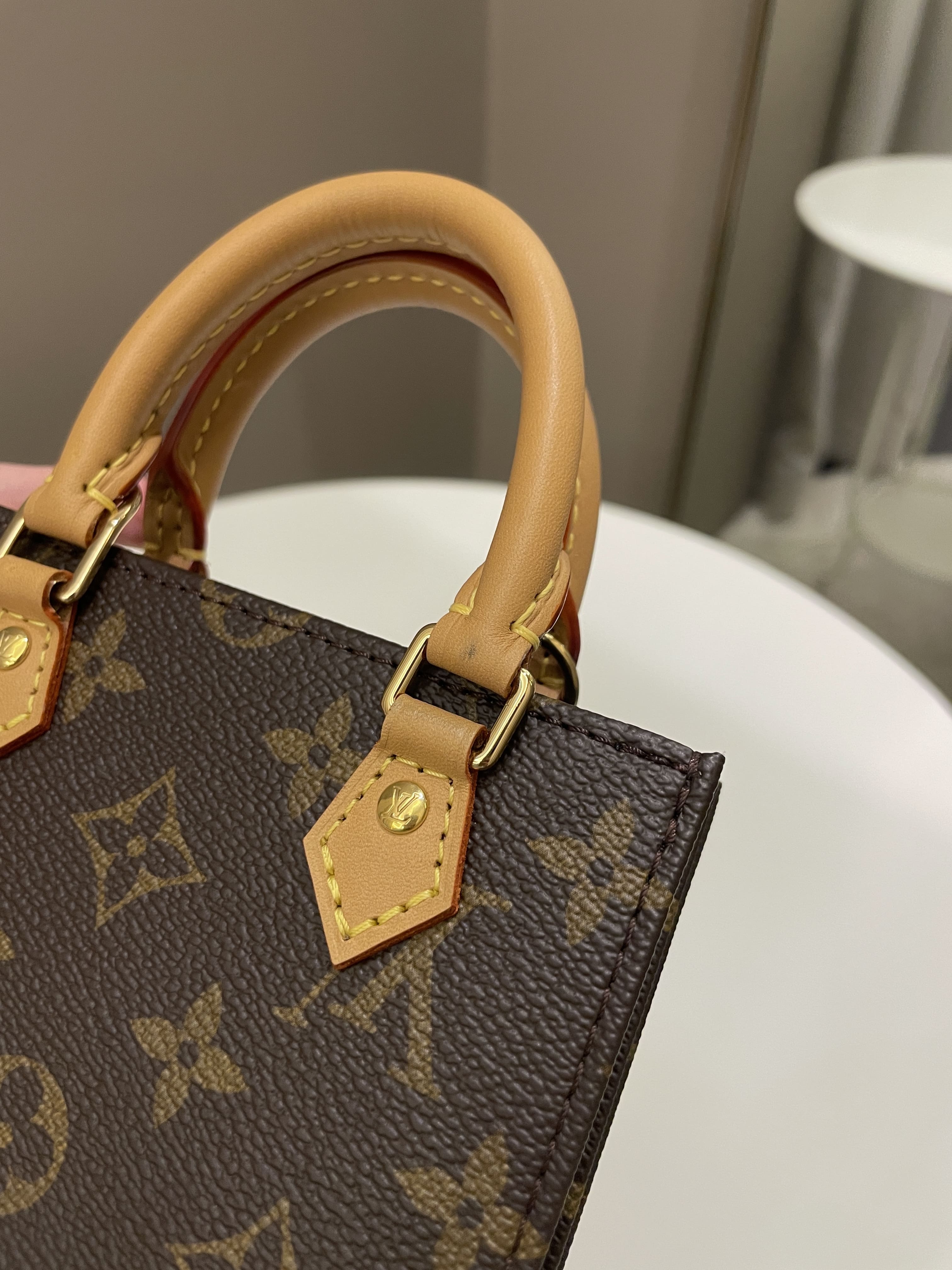 Louis Vuitton Petite Sac Plat Classic Monogram