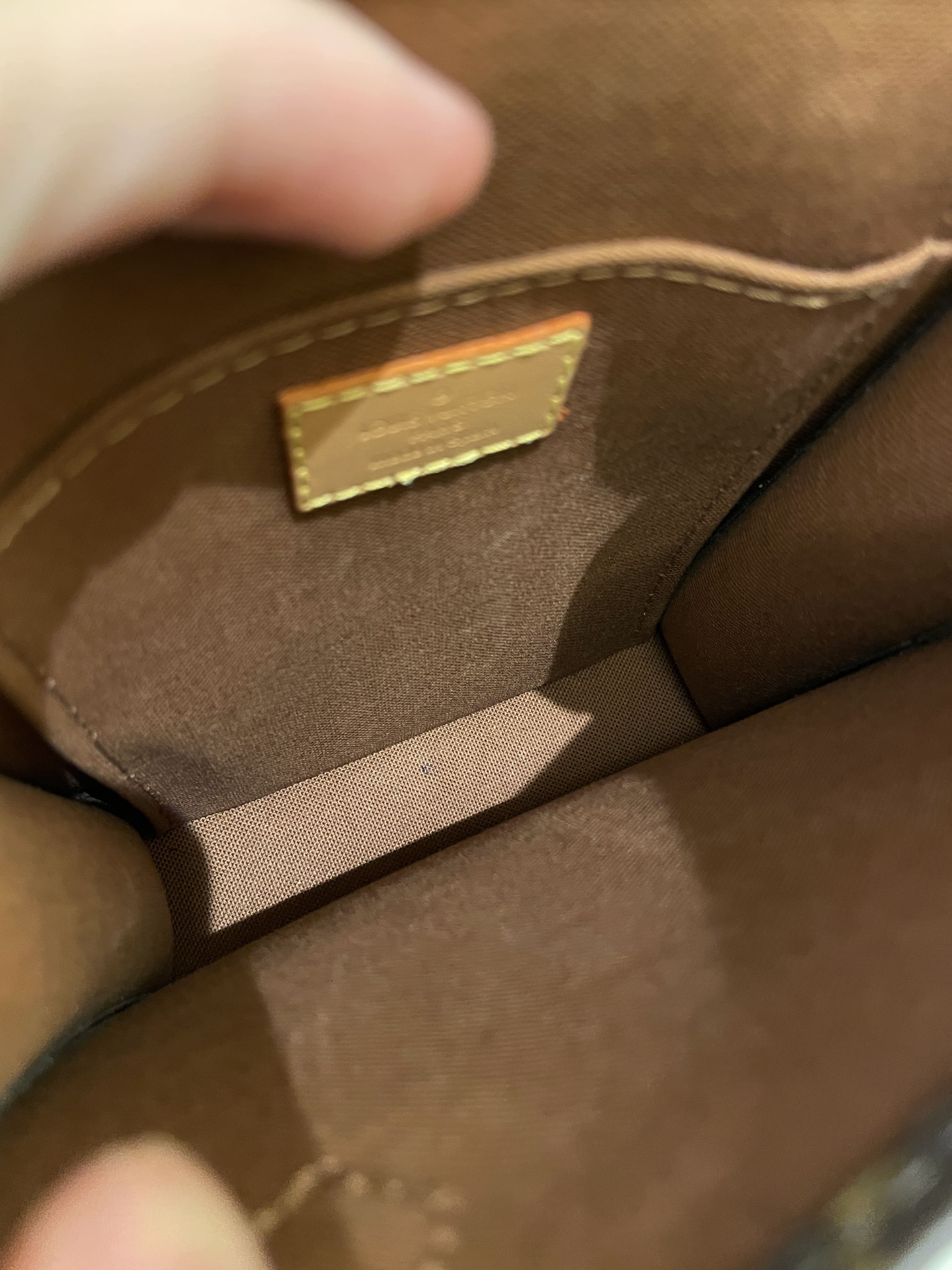 Louis Vuitton Petite Sac Plat Classic Monogram
